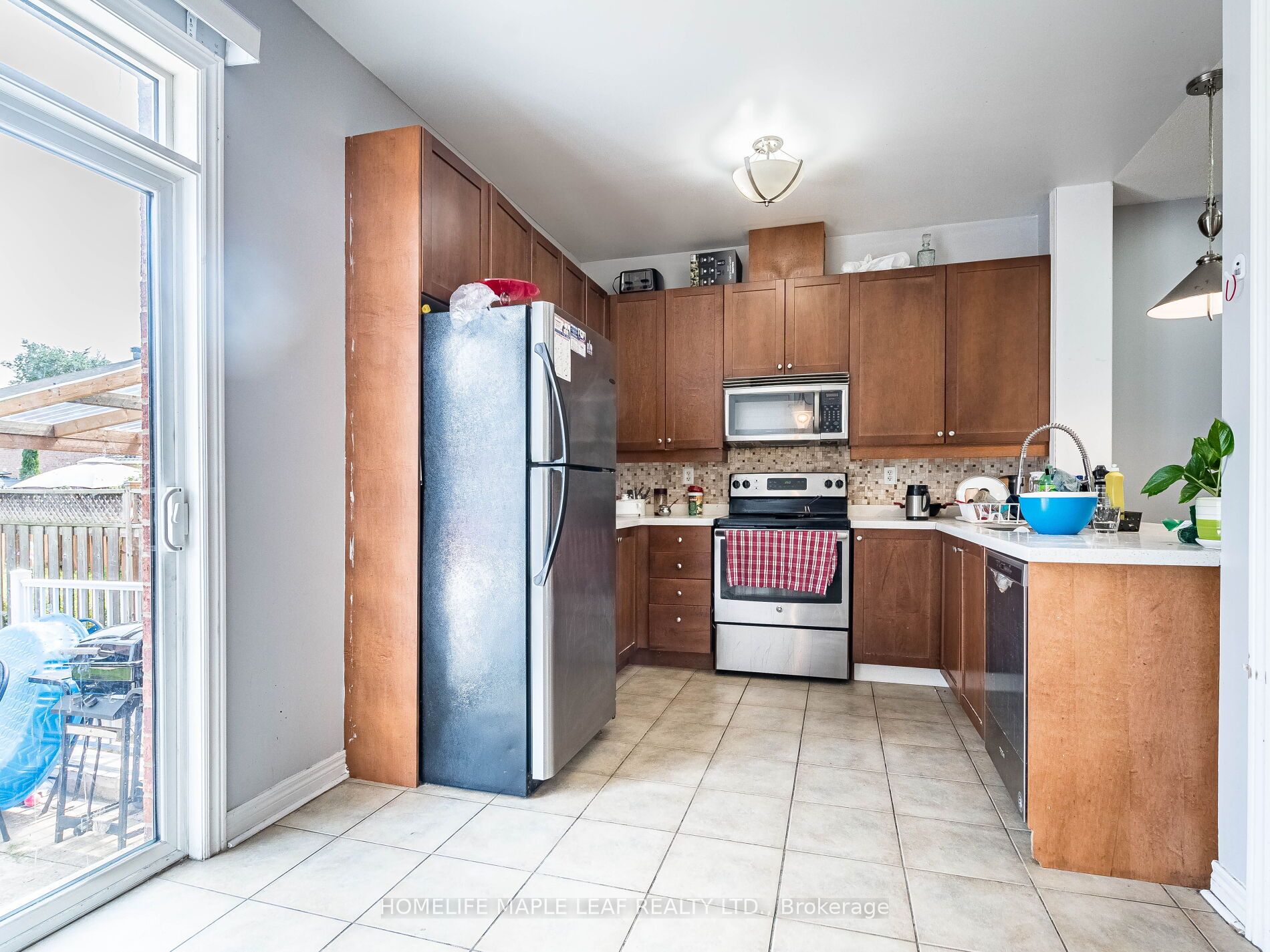 5 Rocky Point Crescent