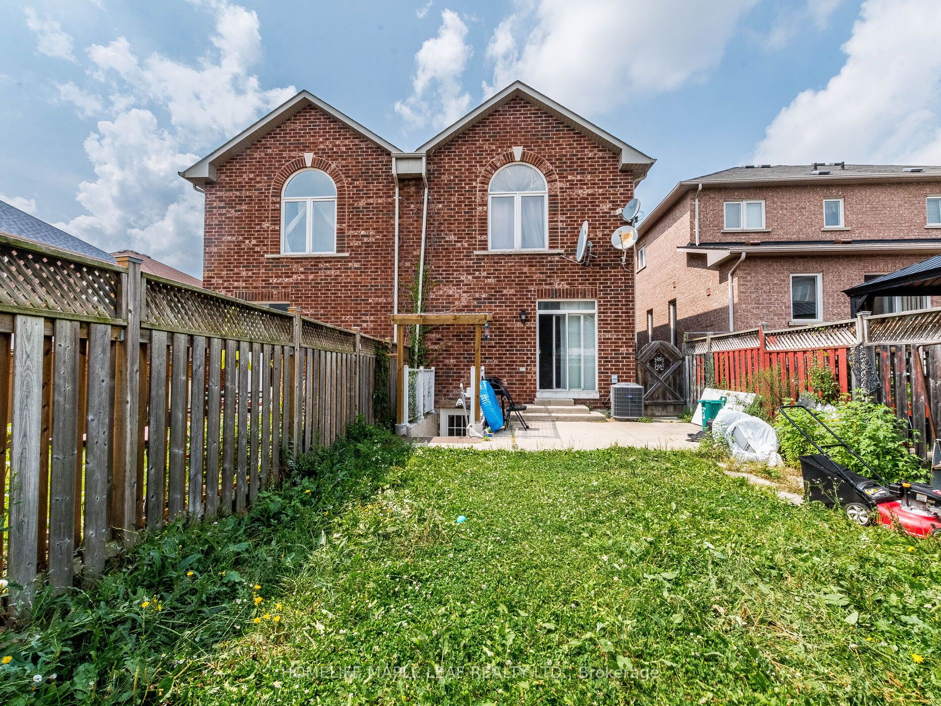 5 Rocky Point Crescent