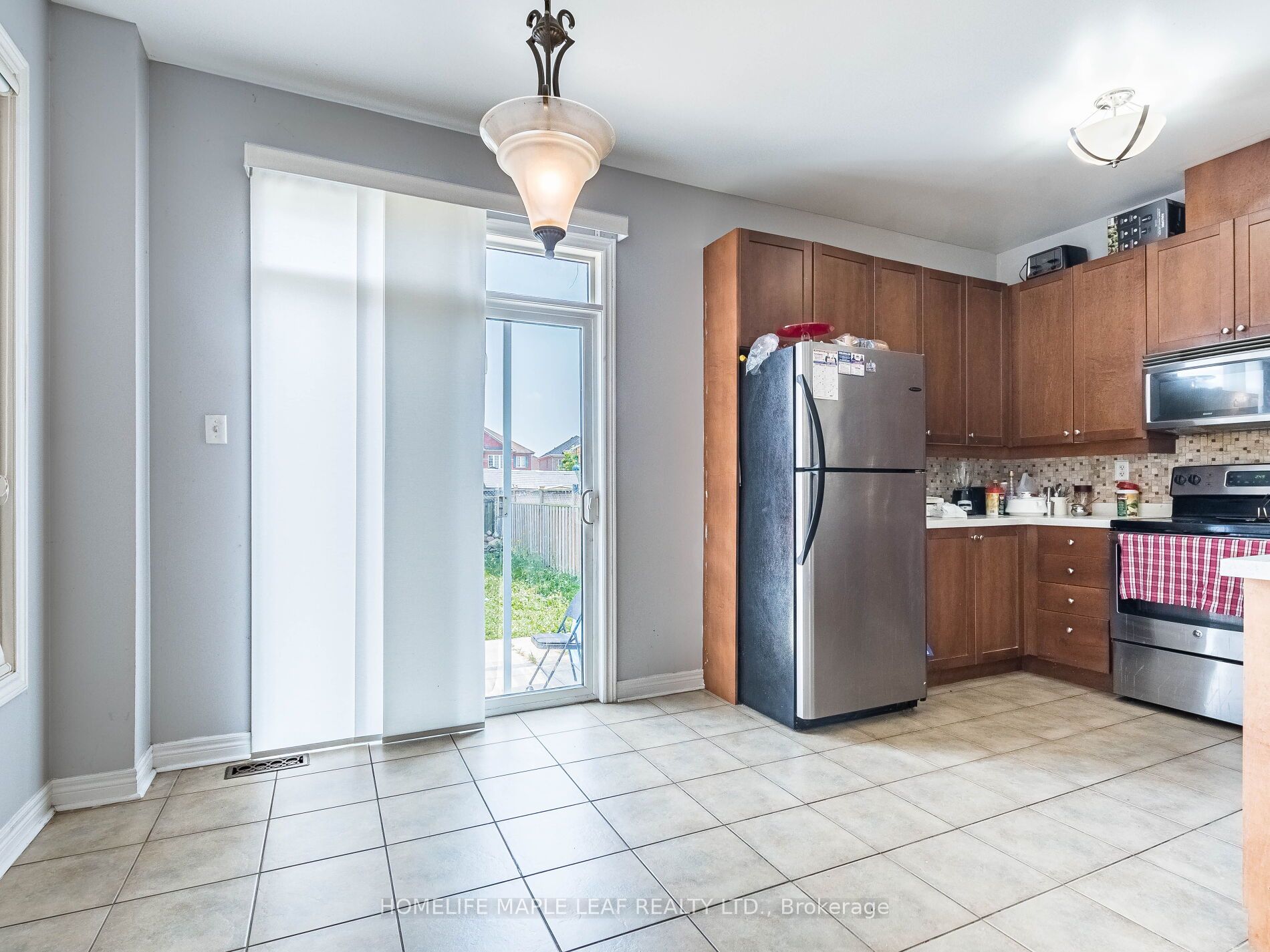5 Rocky Point Crescent