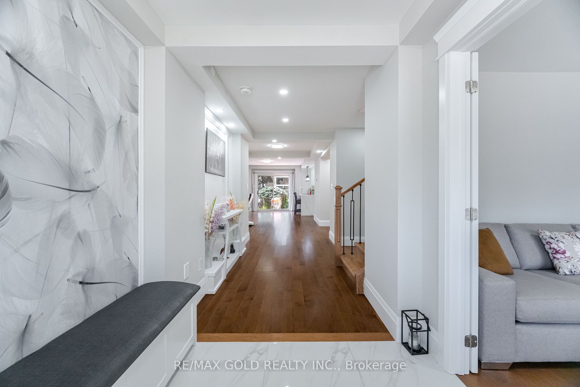 8 Foxmere Rd