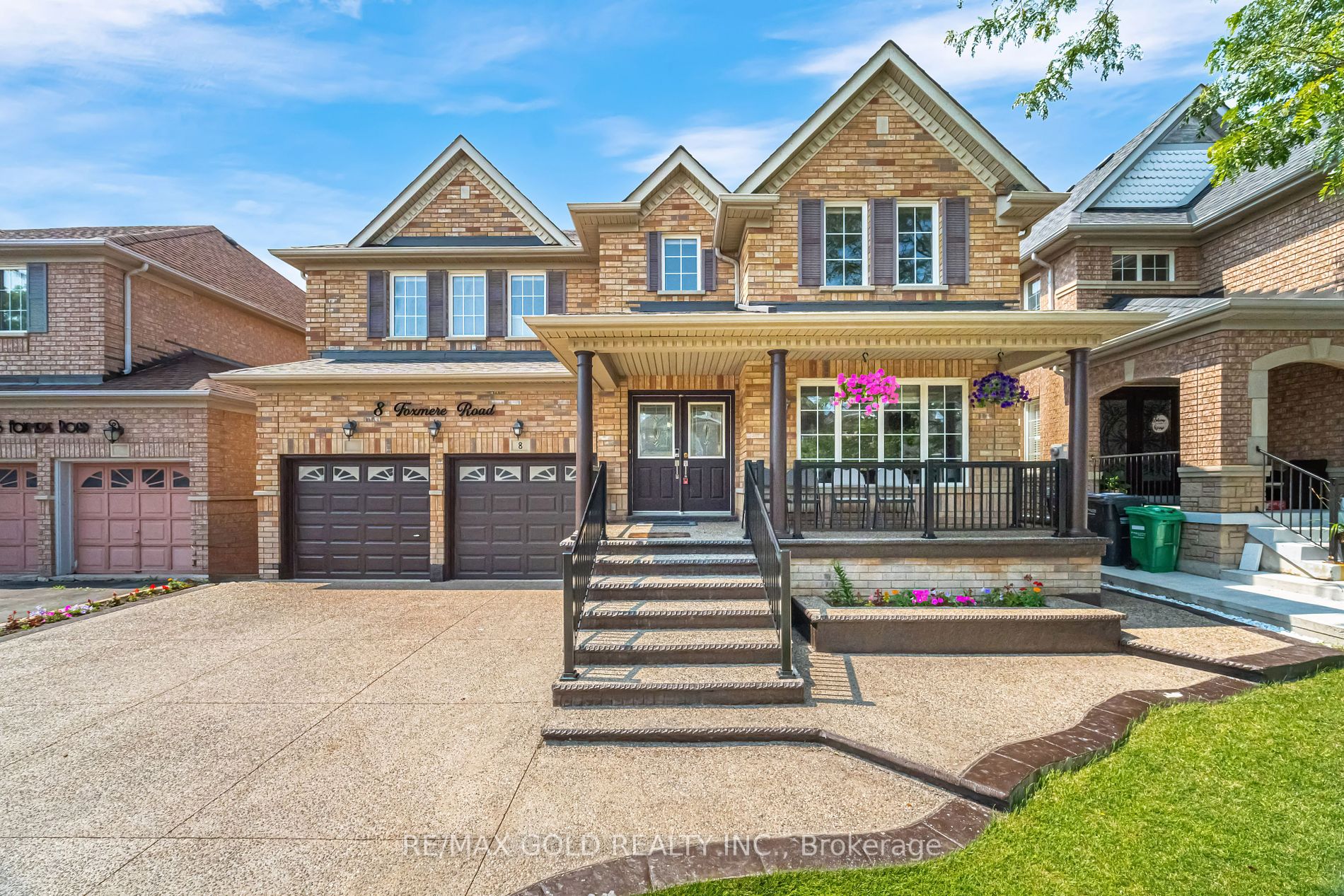 8 Foxmere Rd