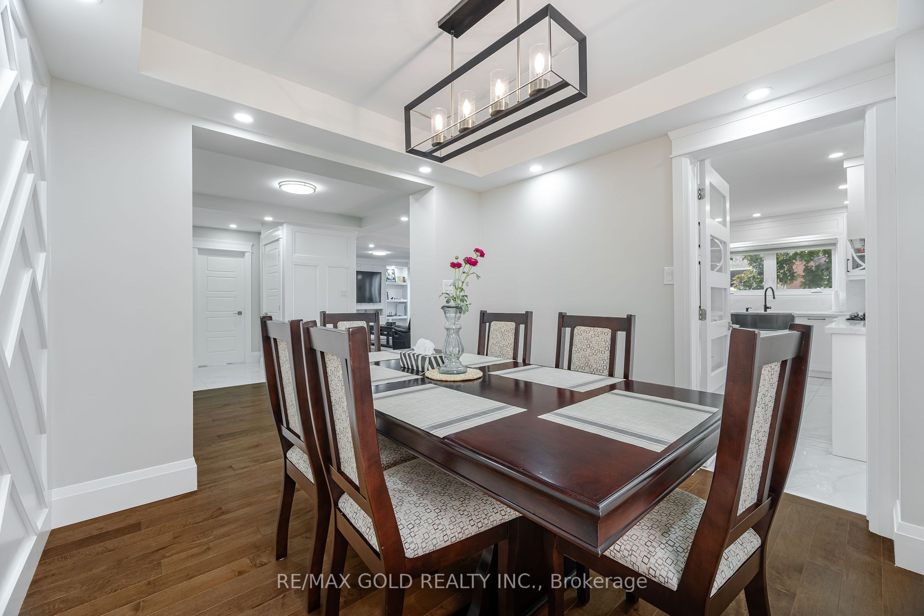 8 Foxmere Rd