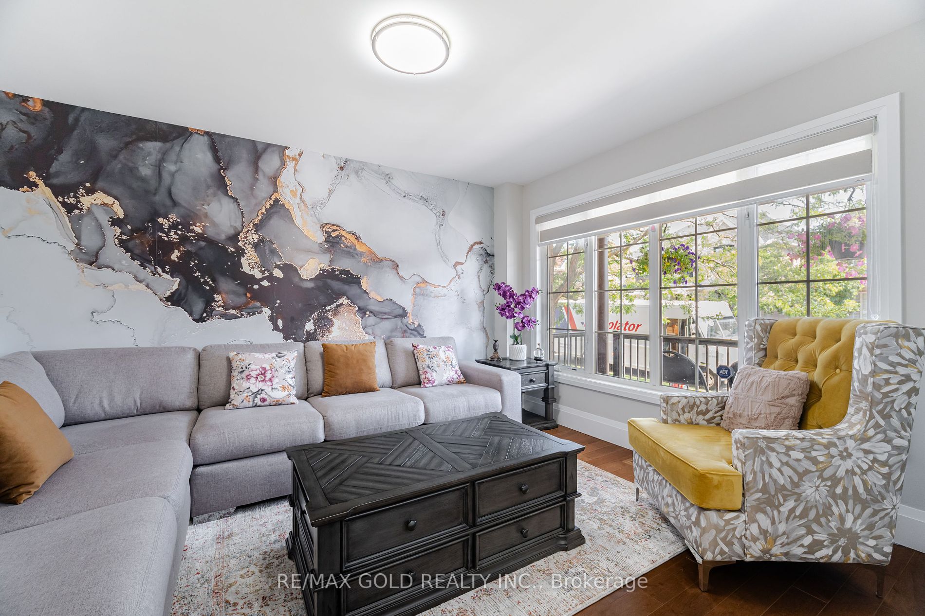 8 Foxmere Rd