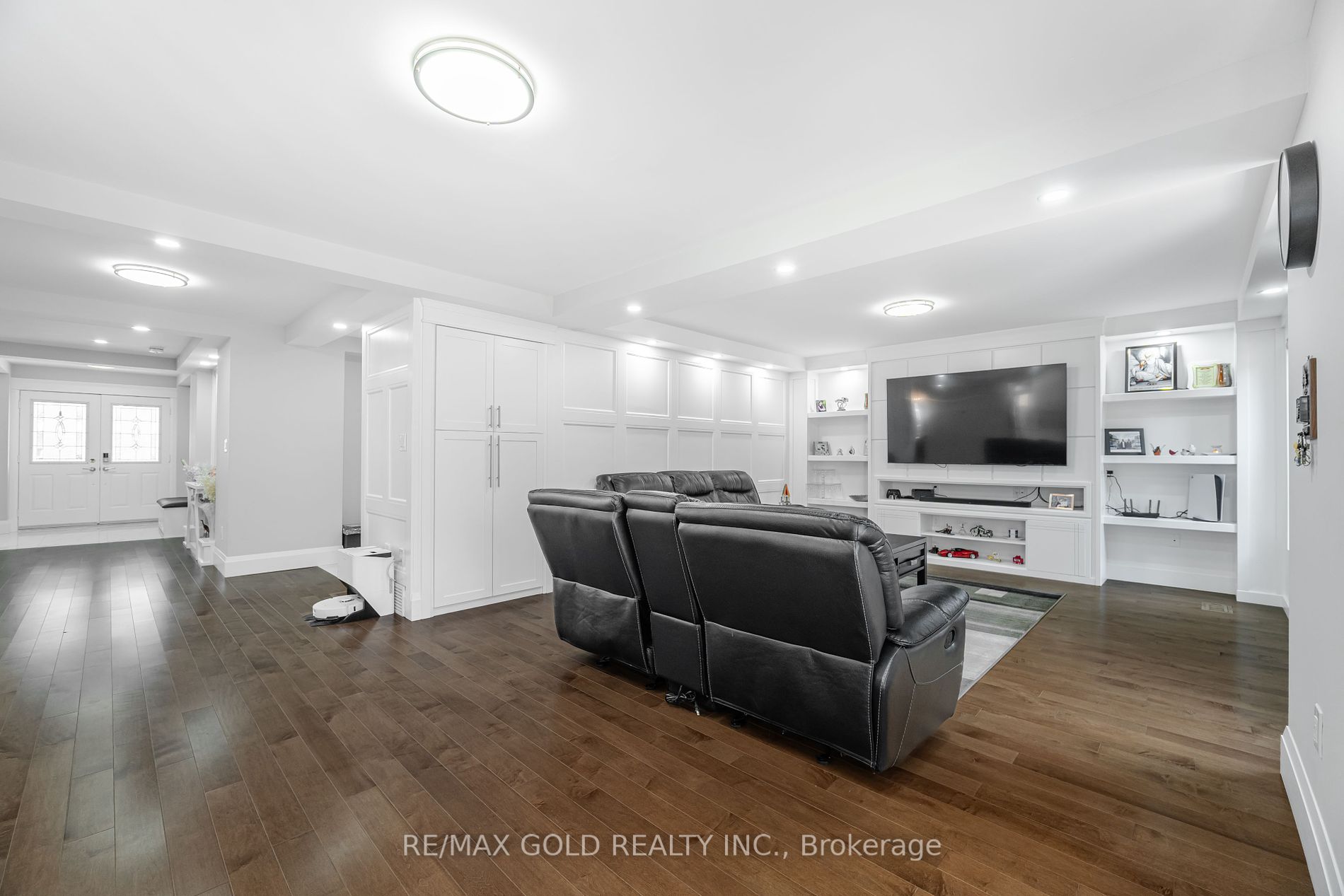8 Foxmere Rd