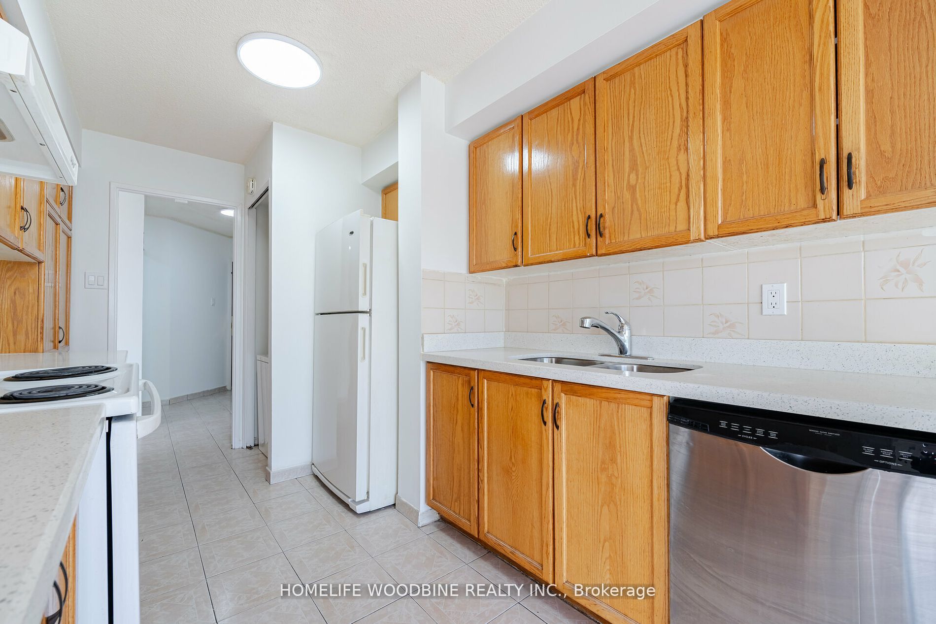 2901 Kipling Avenue, #204