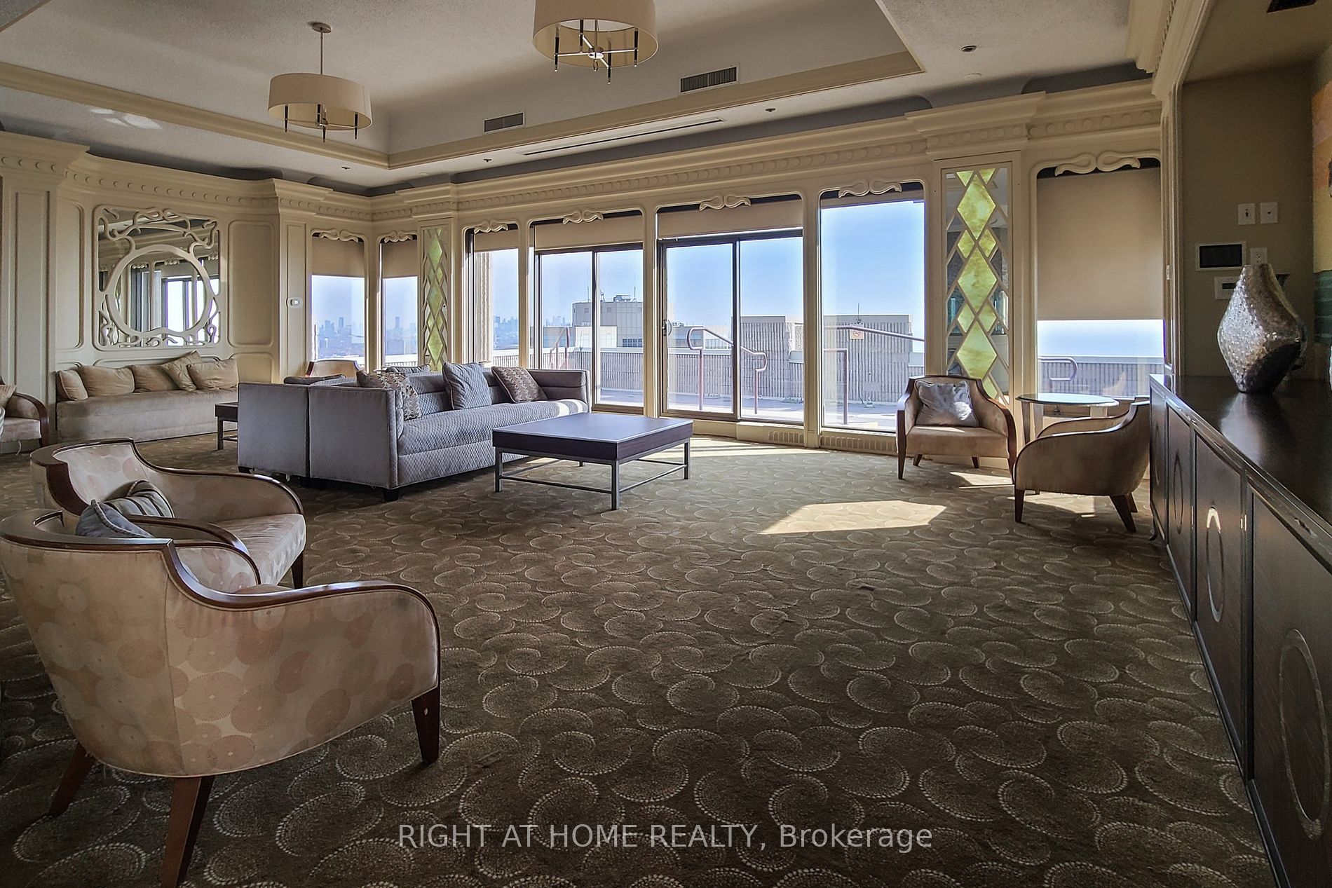 2045 Lake Shore Blvd W, #507