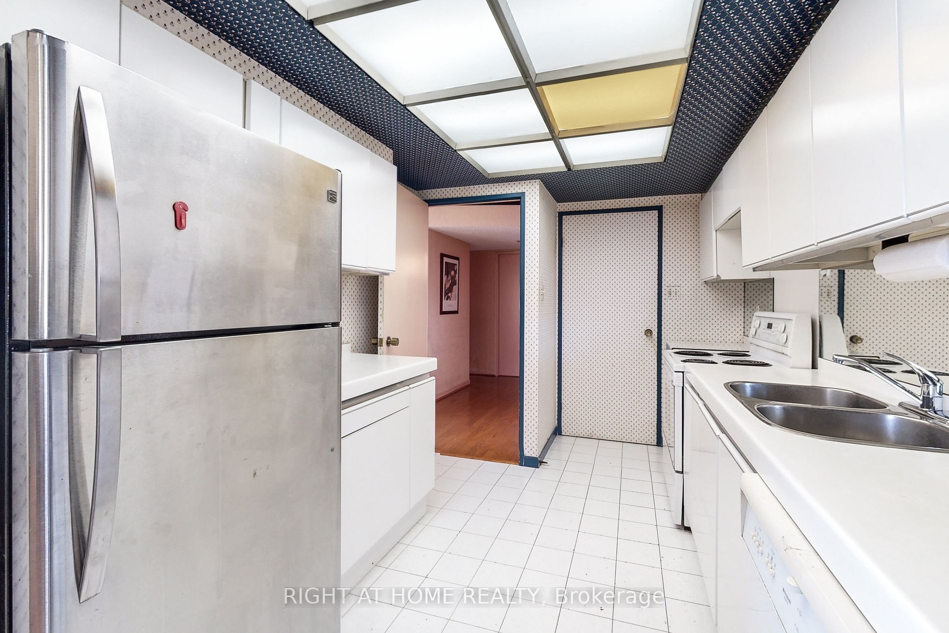 2045 Lake Shore Blvd W, #507