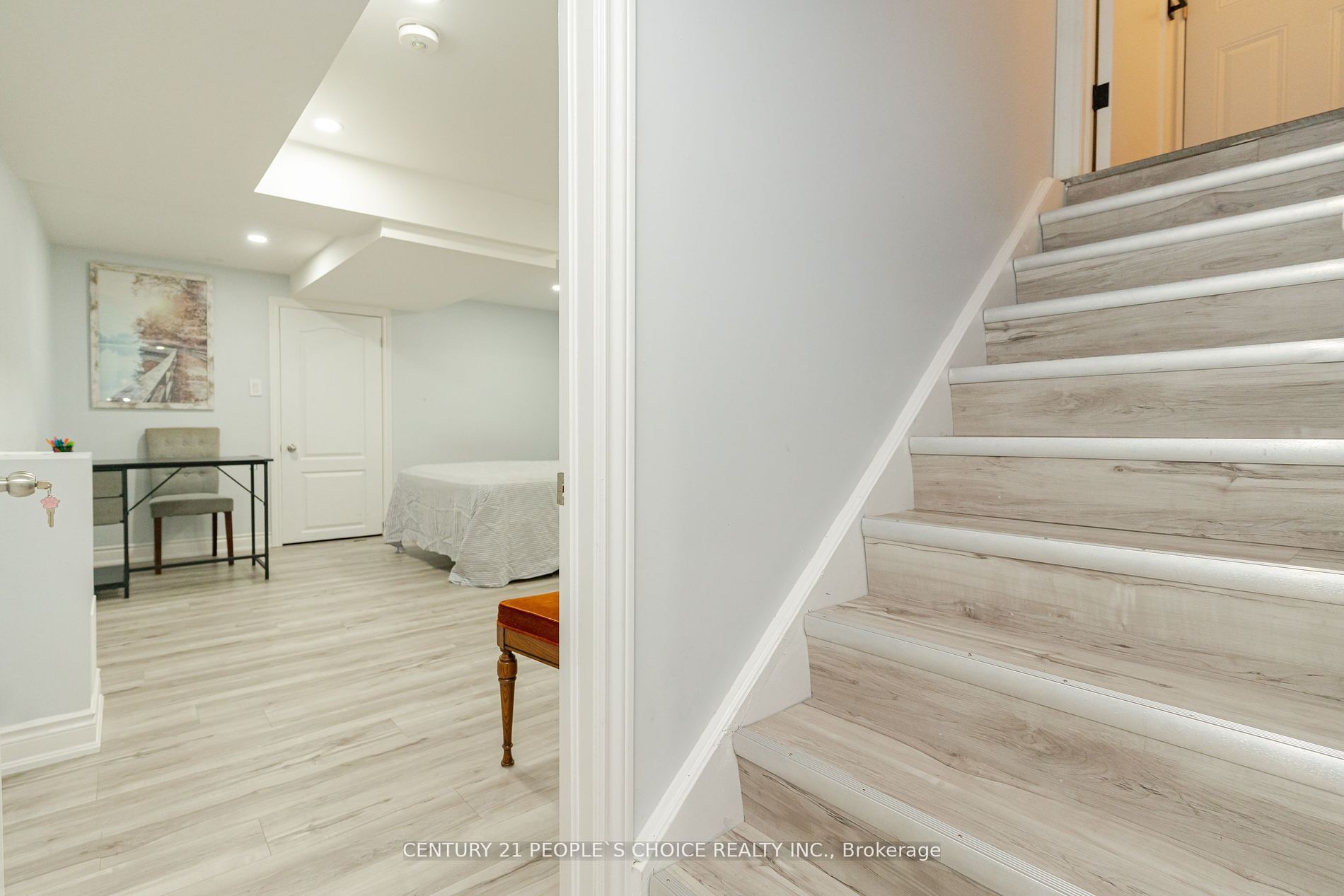 45 Hawtrey Rd