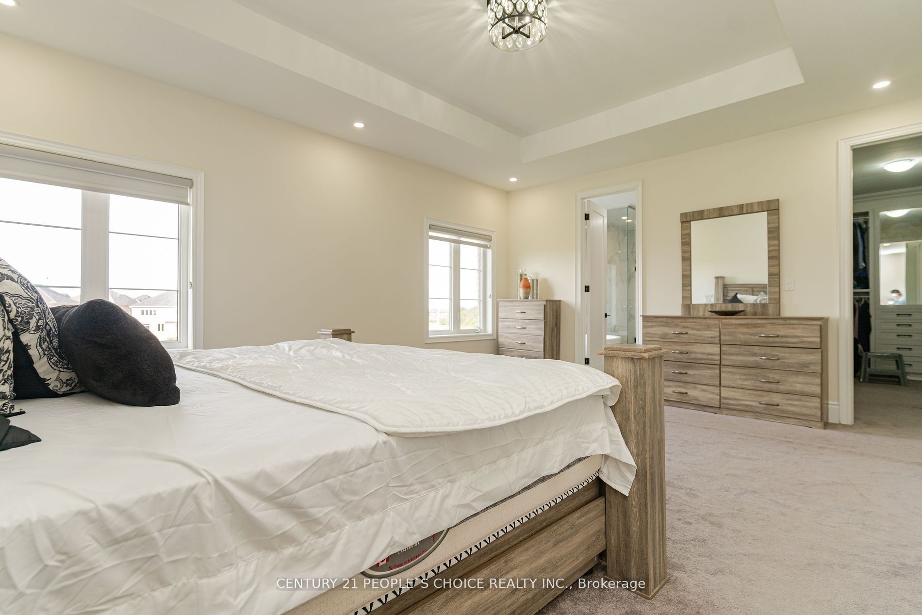 45 Hawtrey Rd