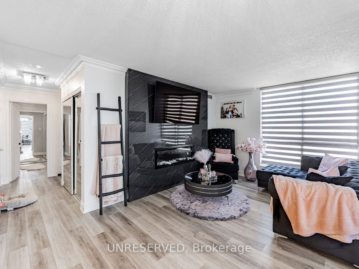 2901 Kipling Avenue, #1403
