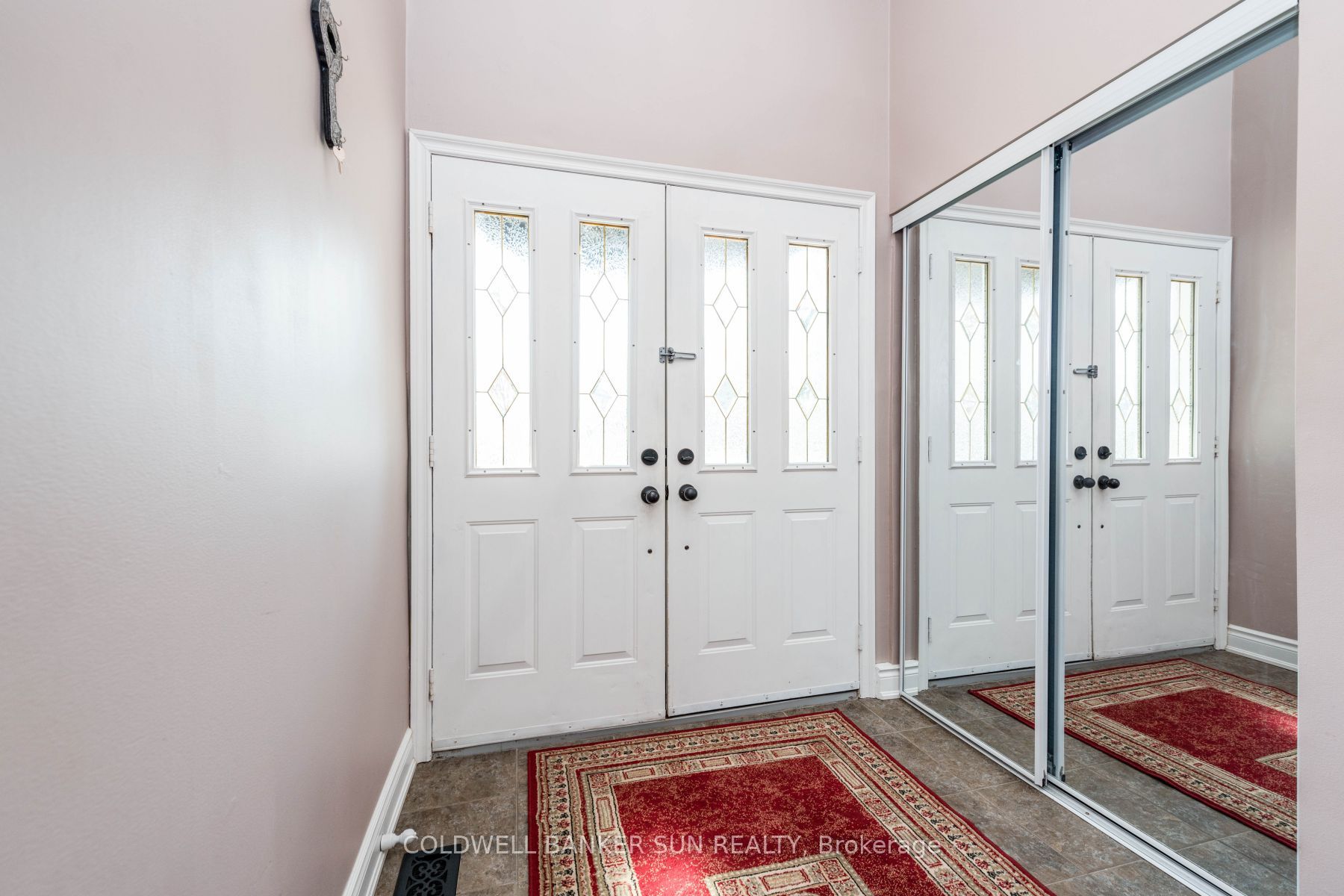 2483 Yarmouth Crescent