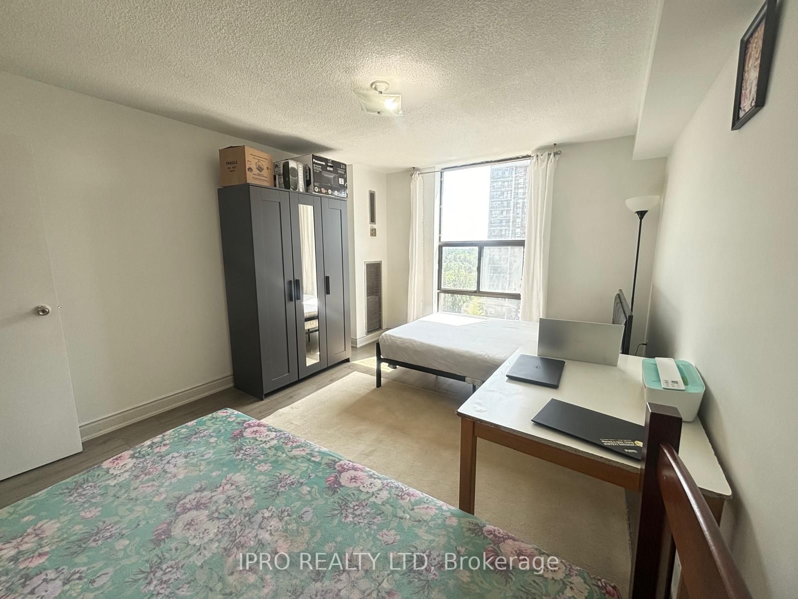 4 Kings Cross Rd, #1106