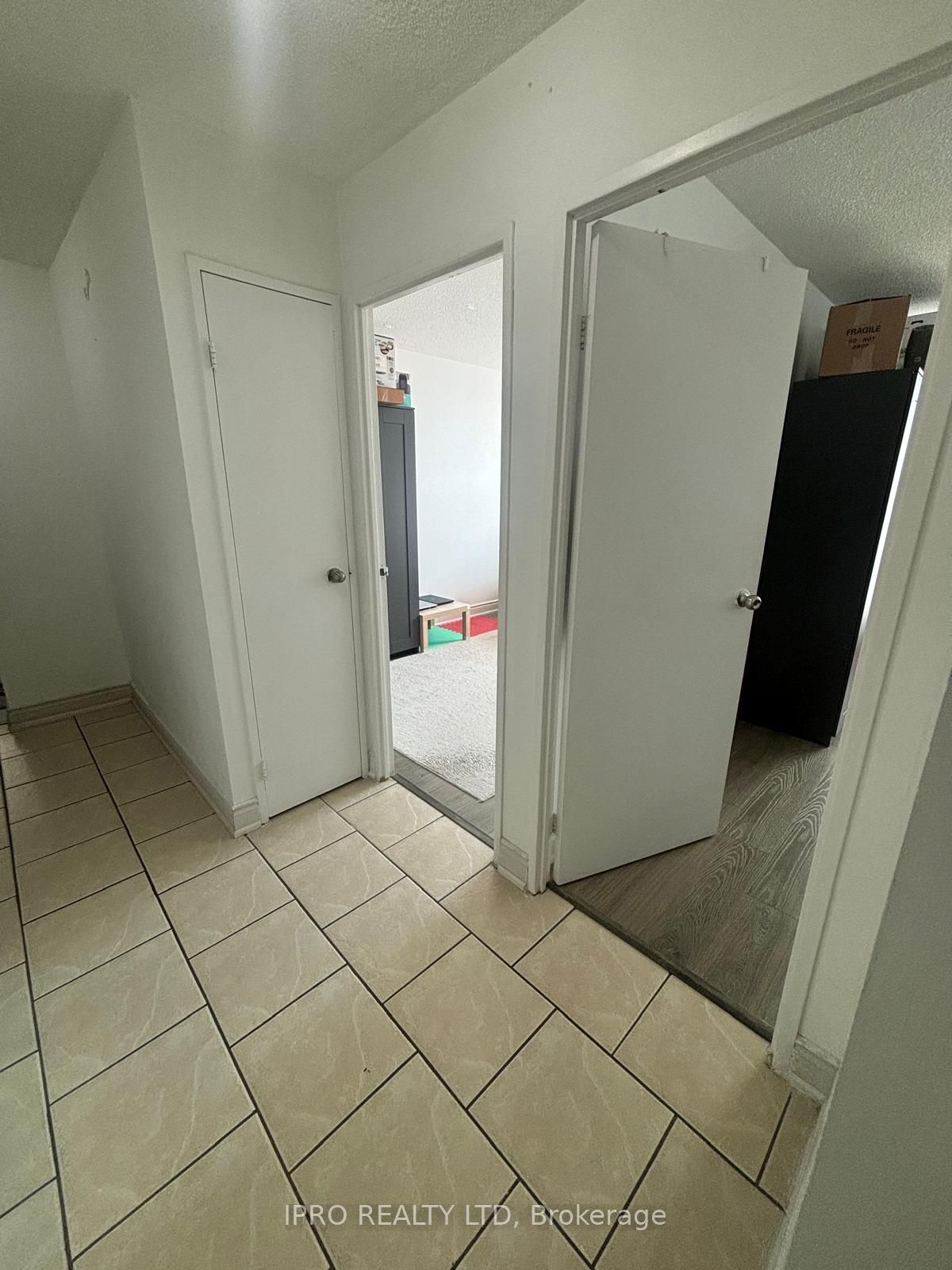 4 Kings Cross Rd, #1106