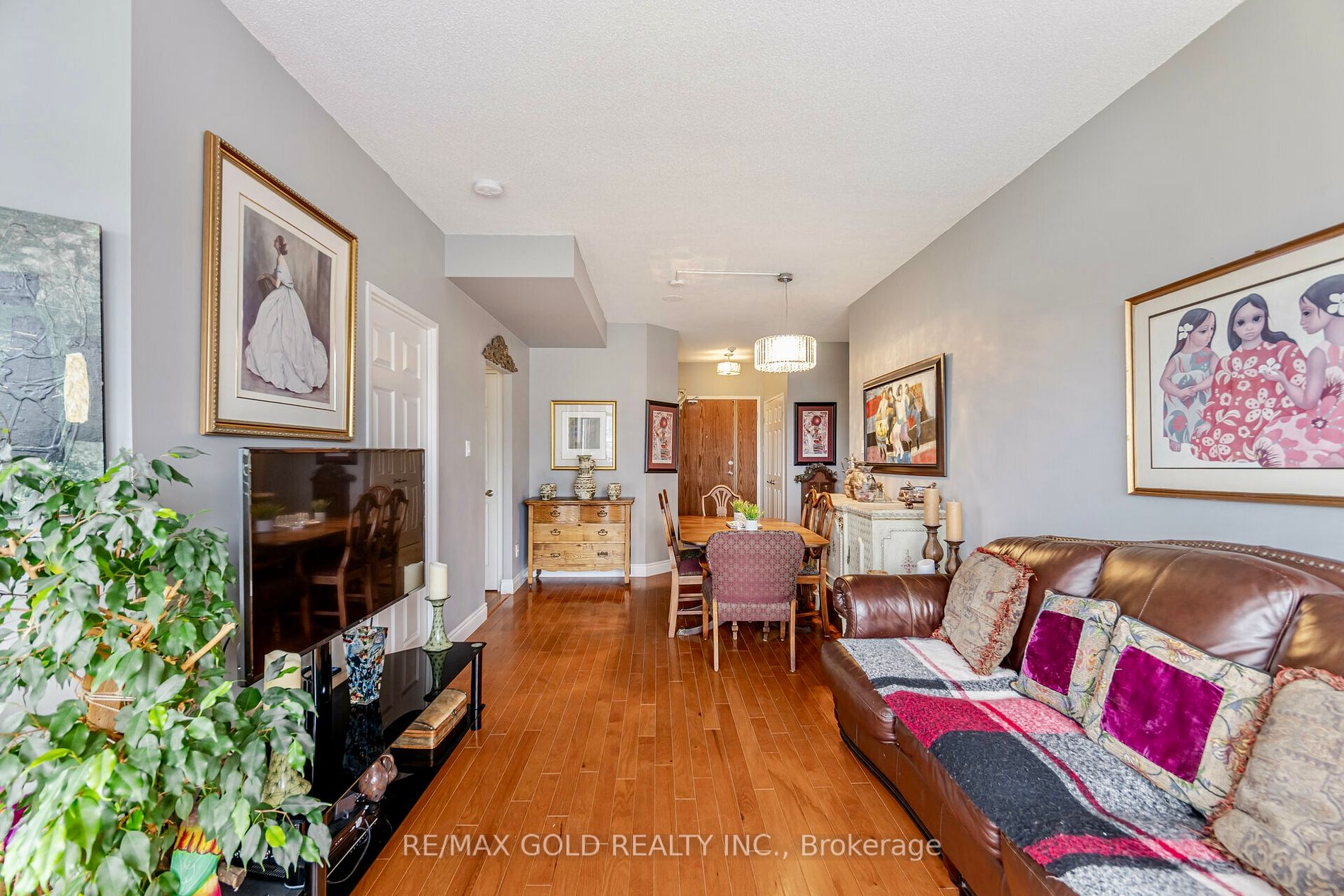 2511 Lakeshore Road W, #517