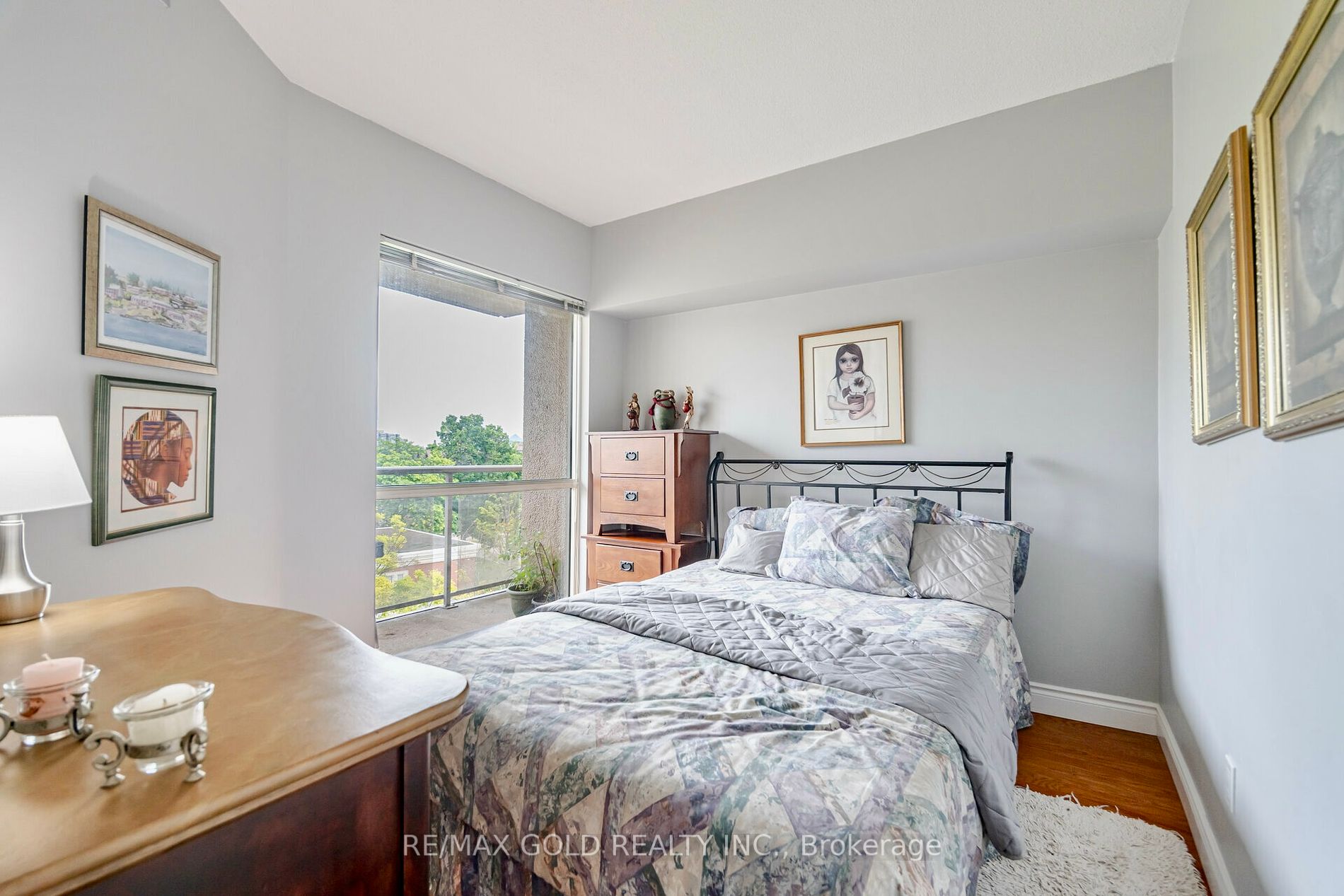 2511 Lakeshore Road W, #517