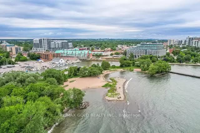 2511 Lakeshore Road W, #517
