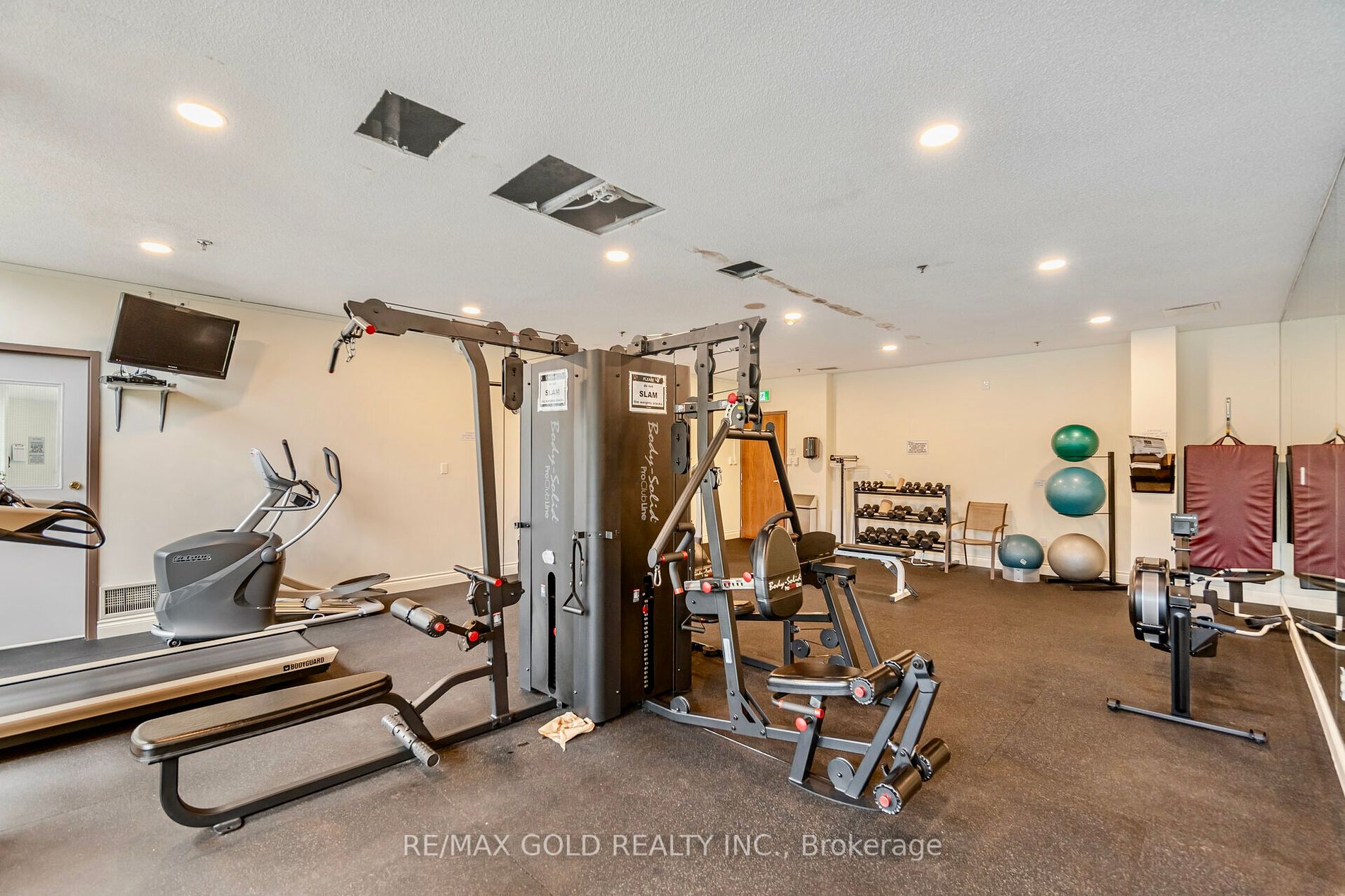 2511 Lakeshore Road W, #517