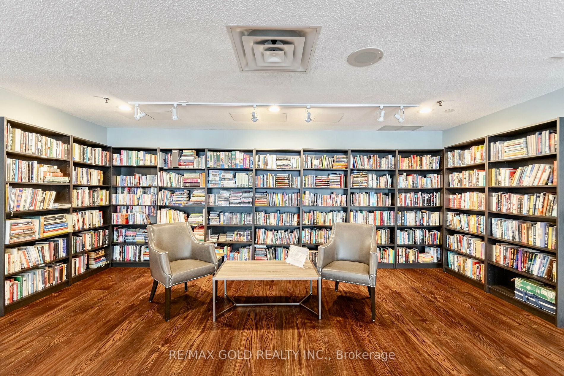2511 Lakeshore Road W, #517