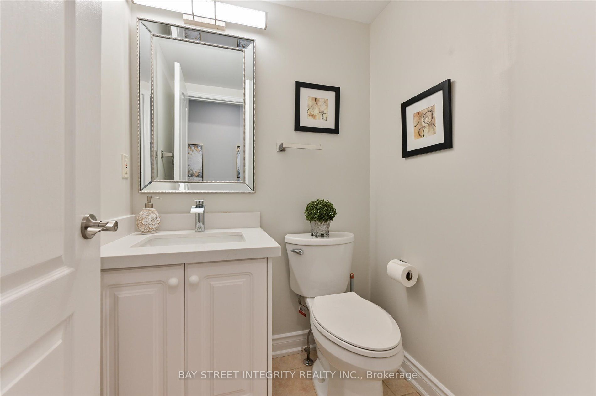 1489 Heritage Way, #4