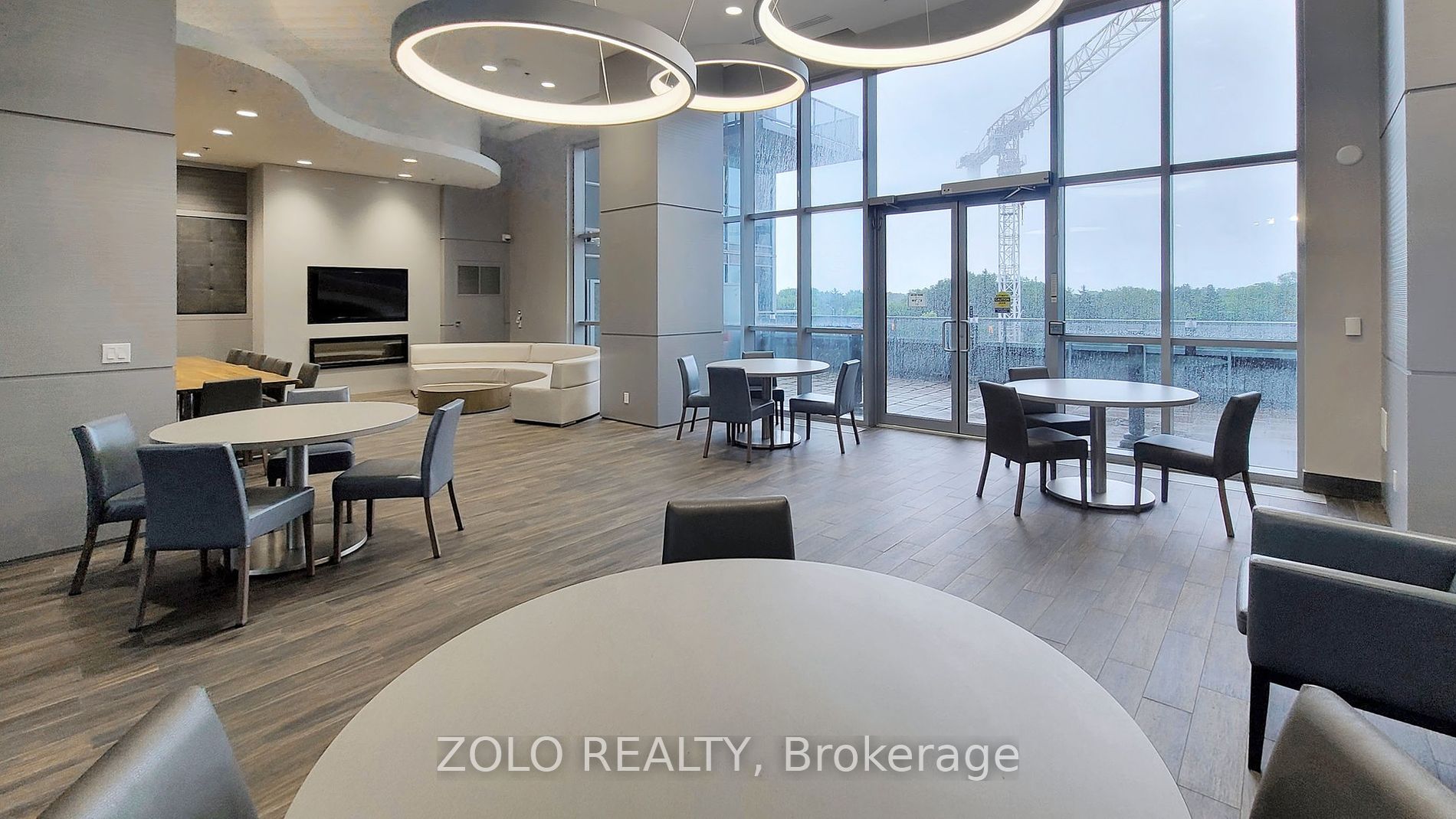 2093 Fairview Street #201
