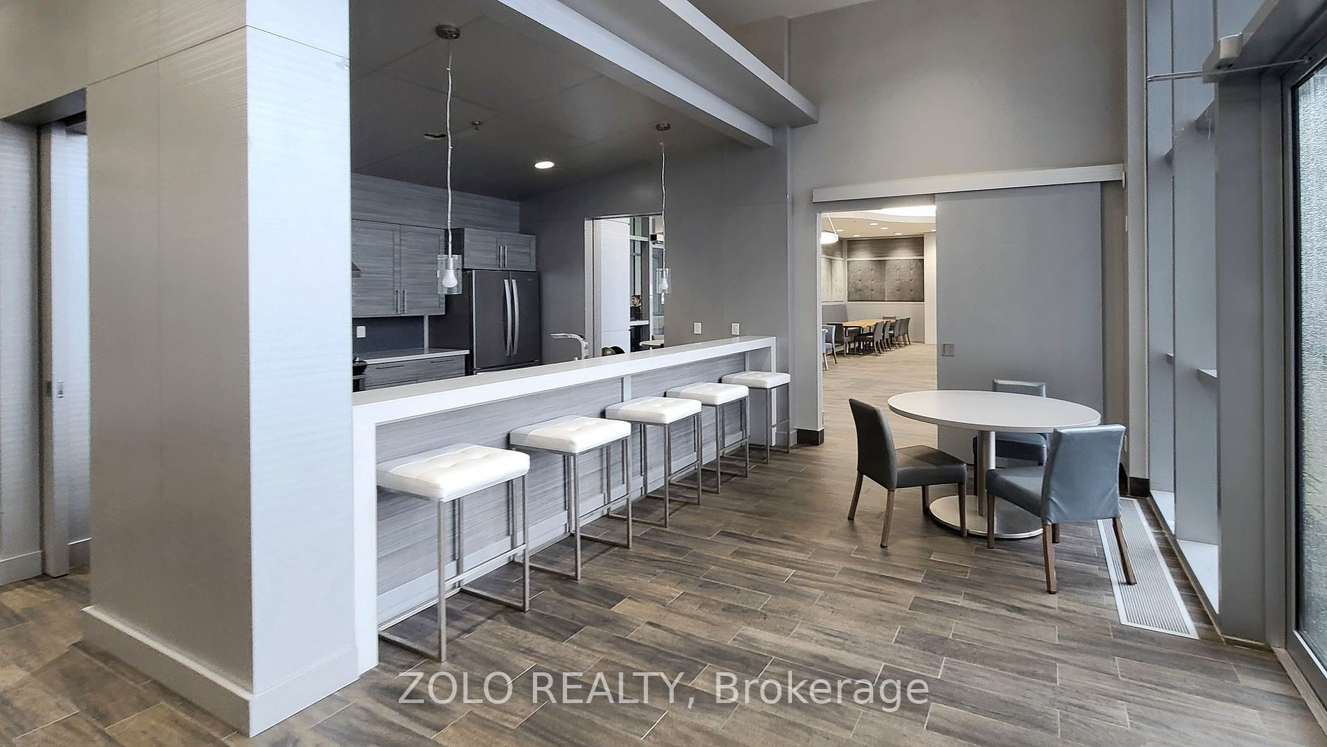 2093 Fairview Street #201