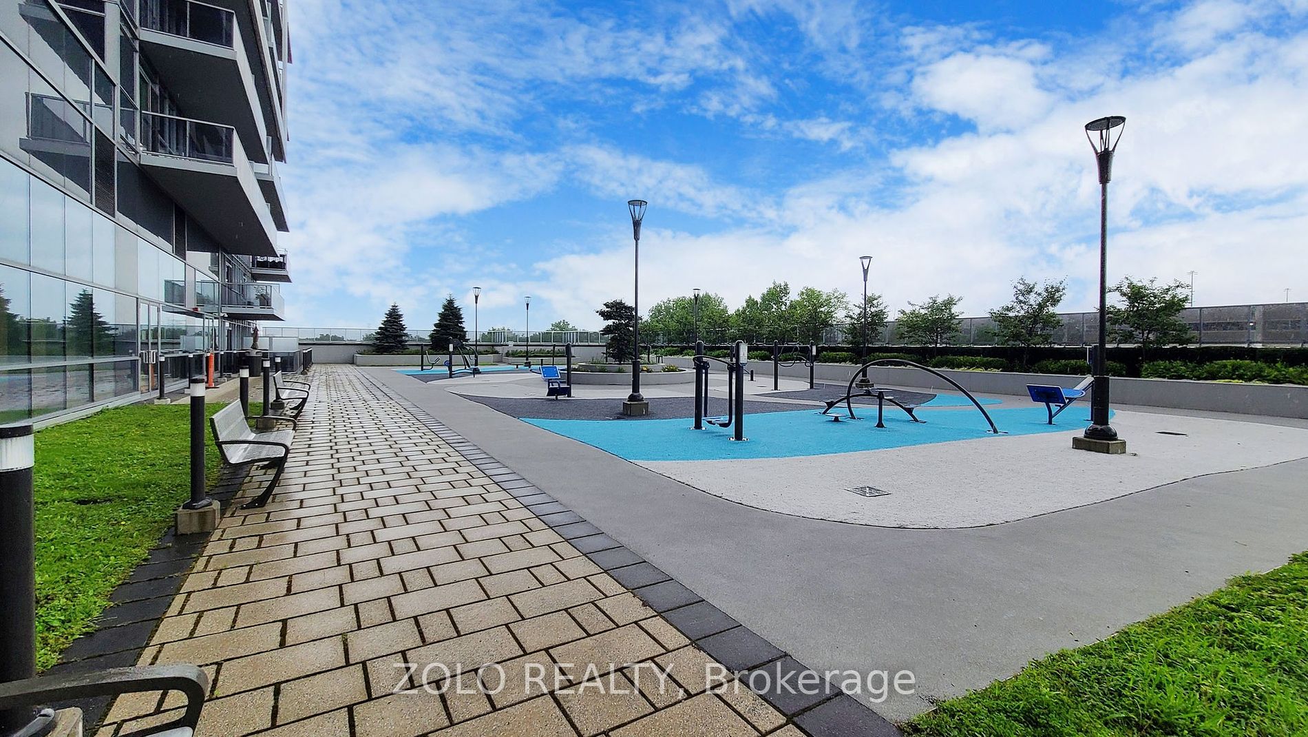 2093 Fairview Street #201