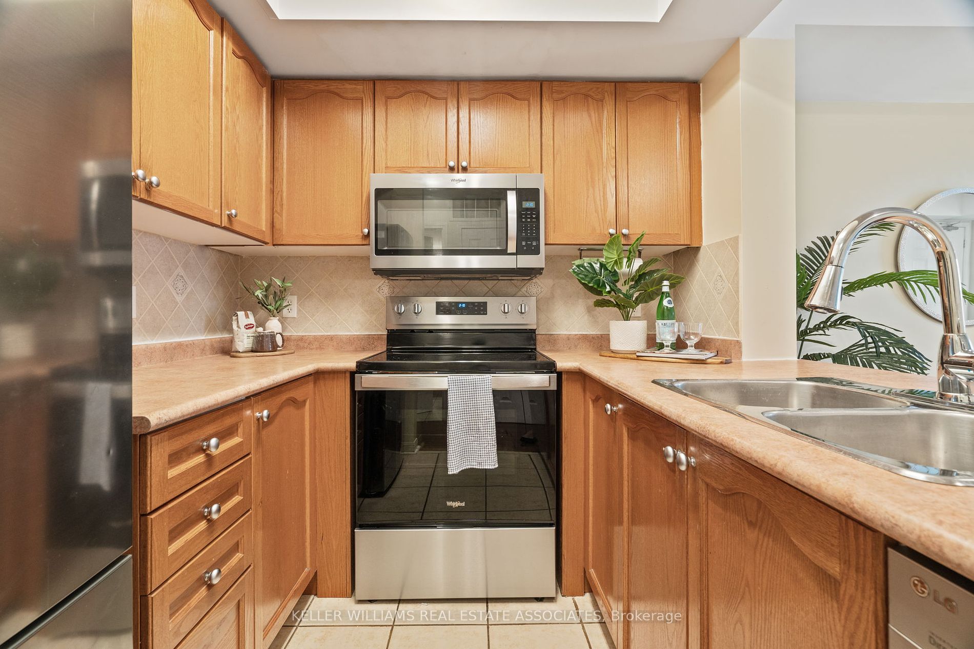3047 Finch Avenue W #2066