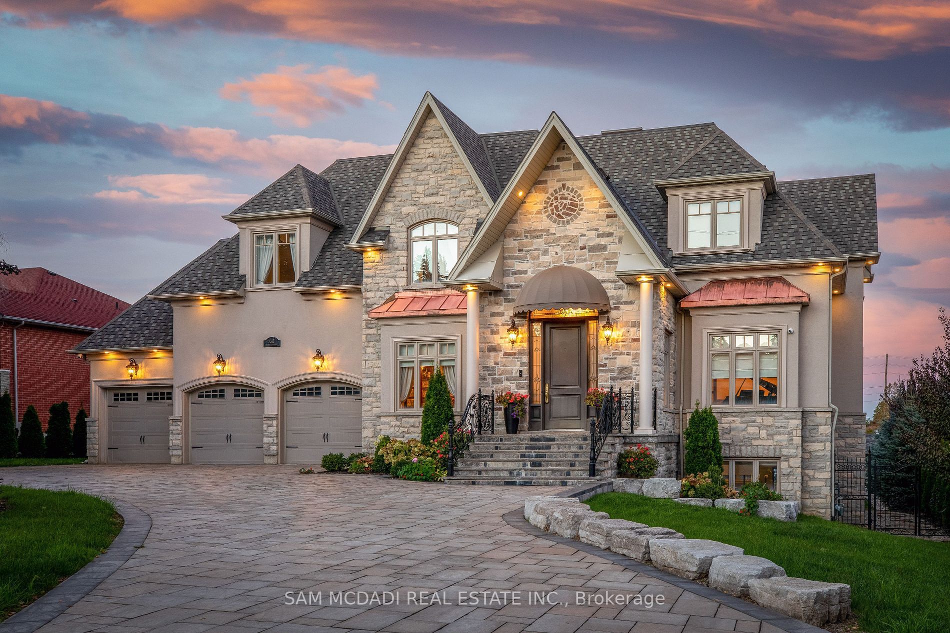 2513 Sharon Crescent