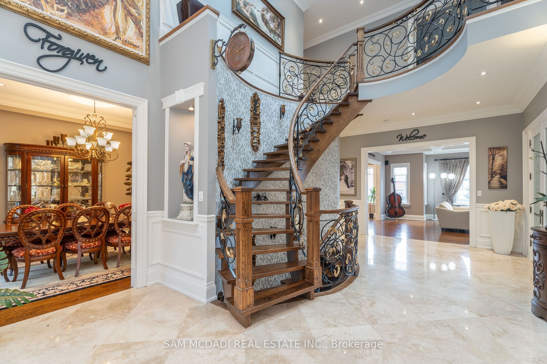 2513 Sharon Crescent