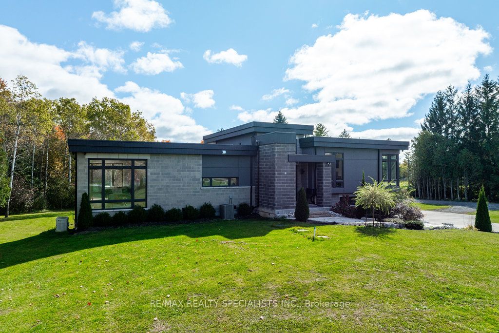3232 20 Side Rd