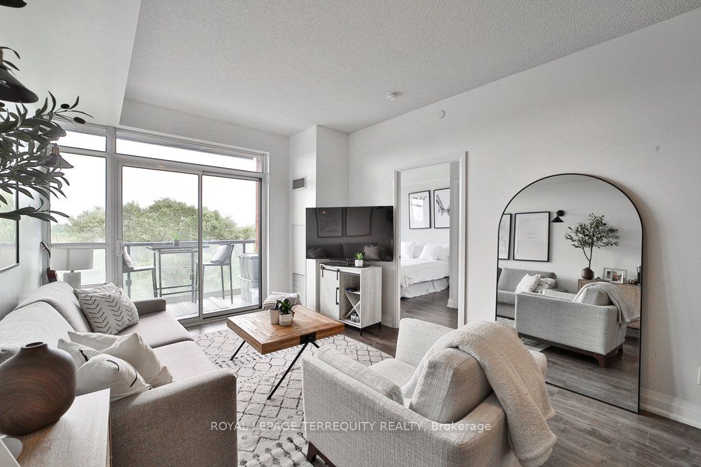 35 Fontenay Crt, #405