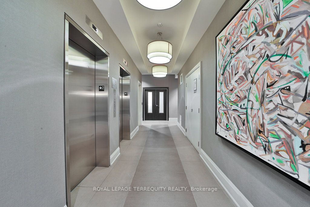 35 Fontenay Crt, #405
