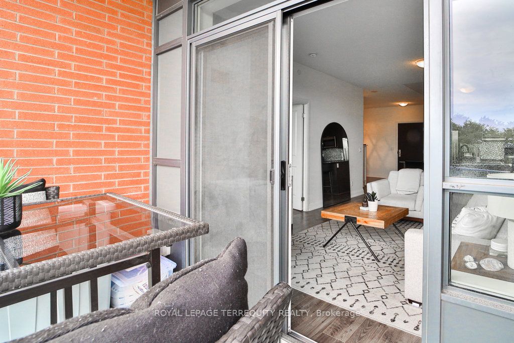 35 Fontenay Crt, #405