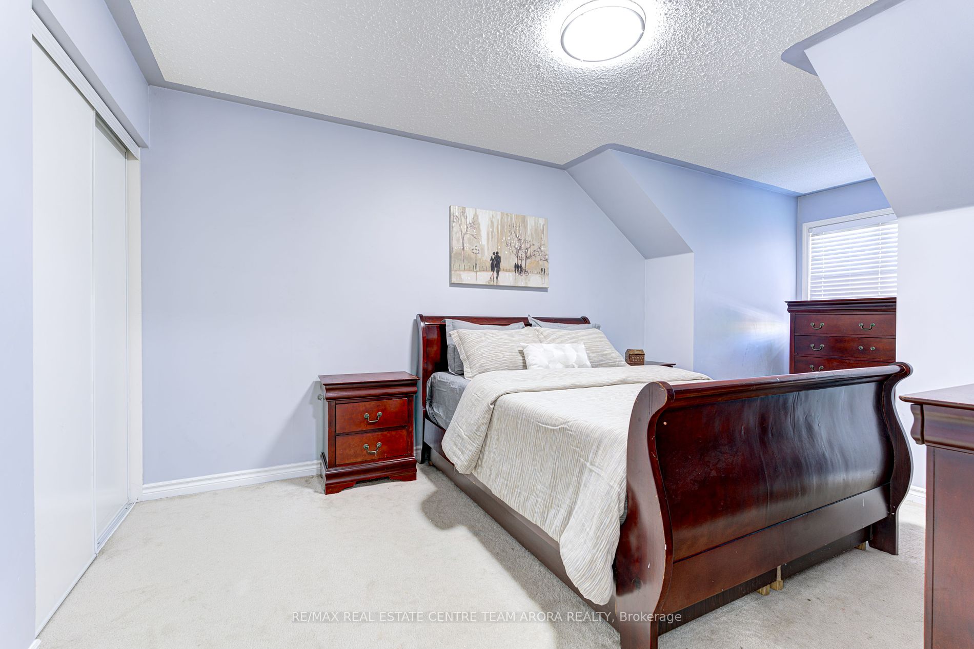 380 Brisdale Dr
