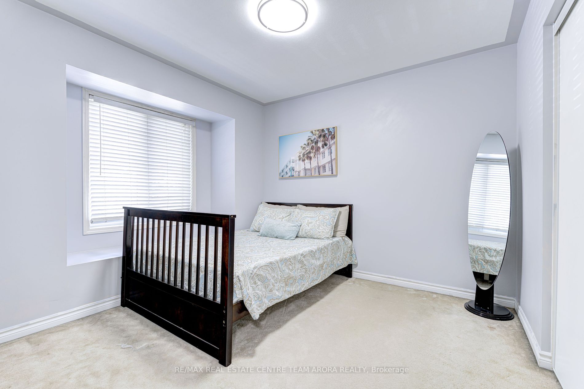 380 Brisdale Dr