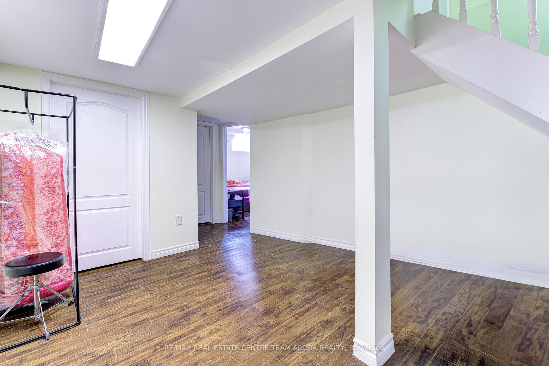 380 Brisdale Dr