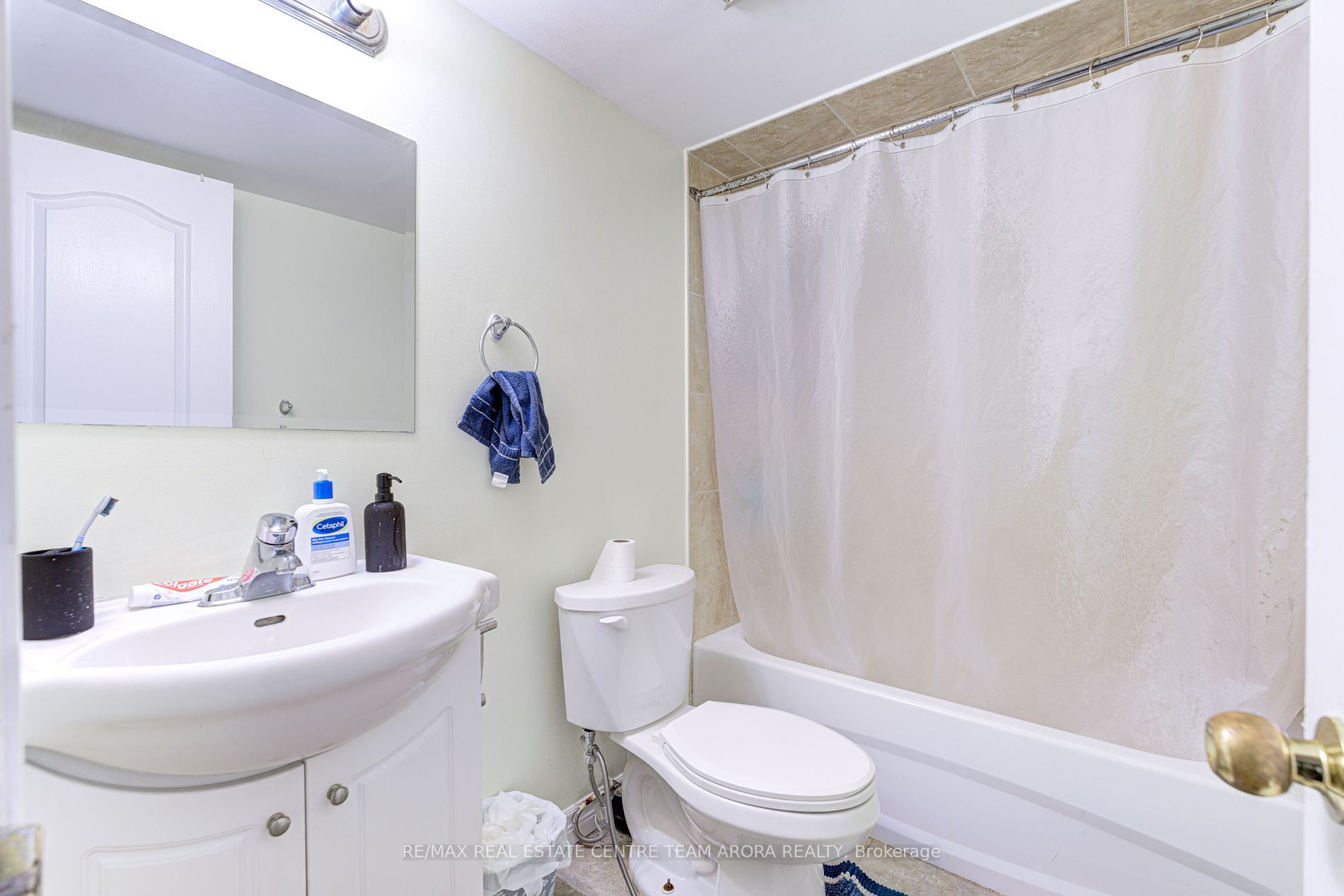 380 Brisdale Dr