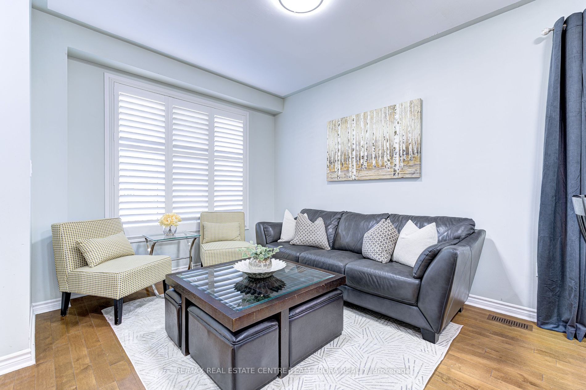 380 Brisdale Dr