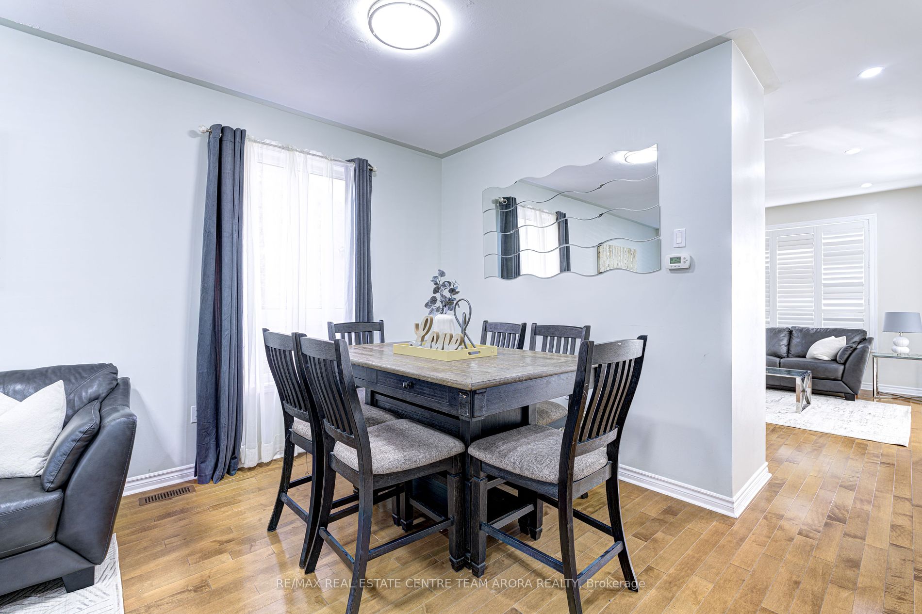 380 Brisdale Dr