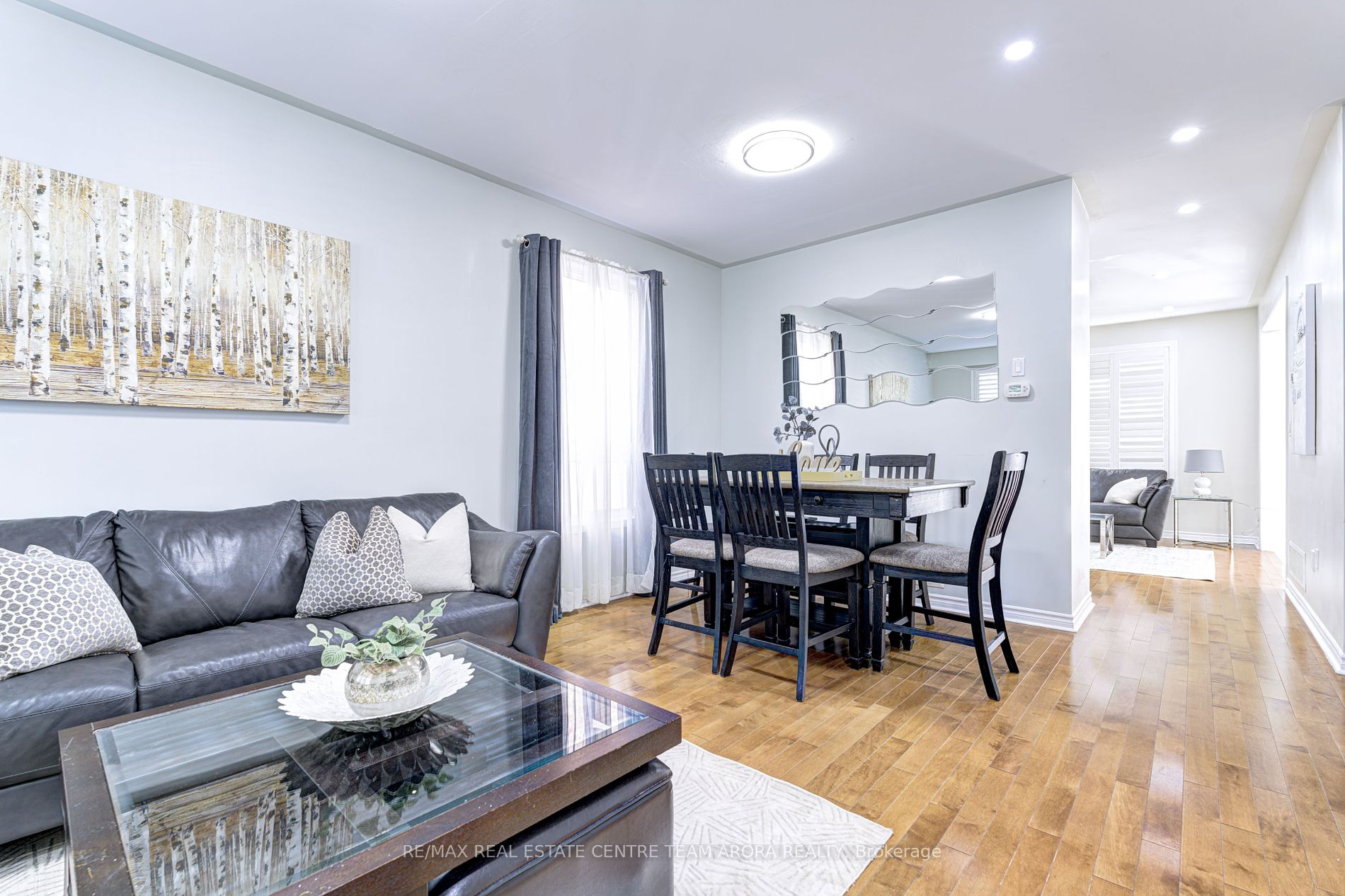 380 Brisdale Dr