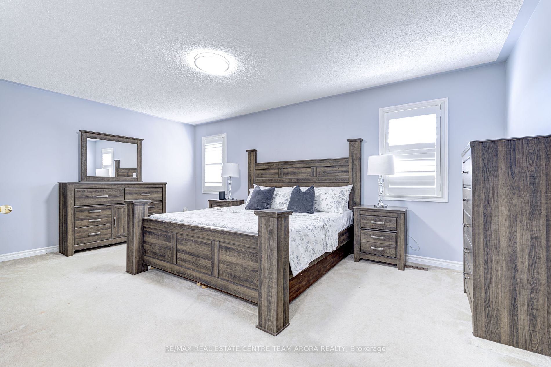 380 Brisdale Dr