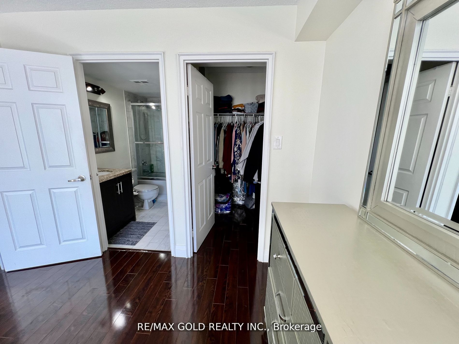 265 Enfield Place #903