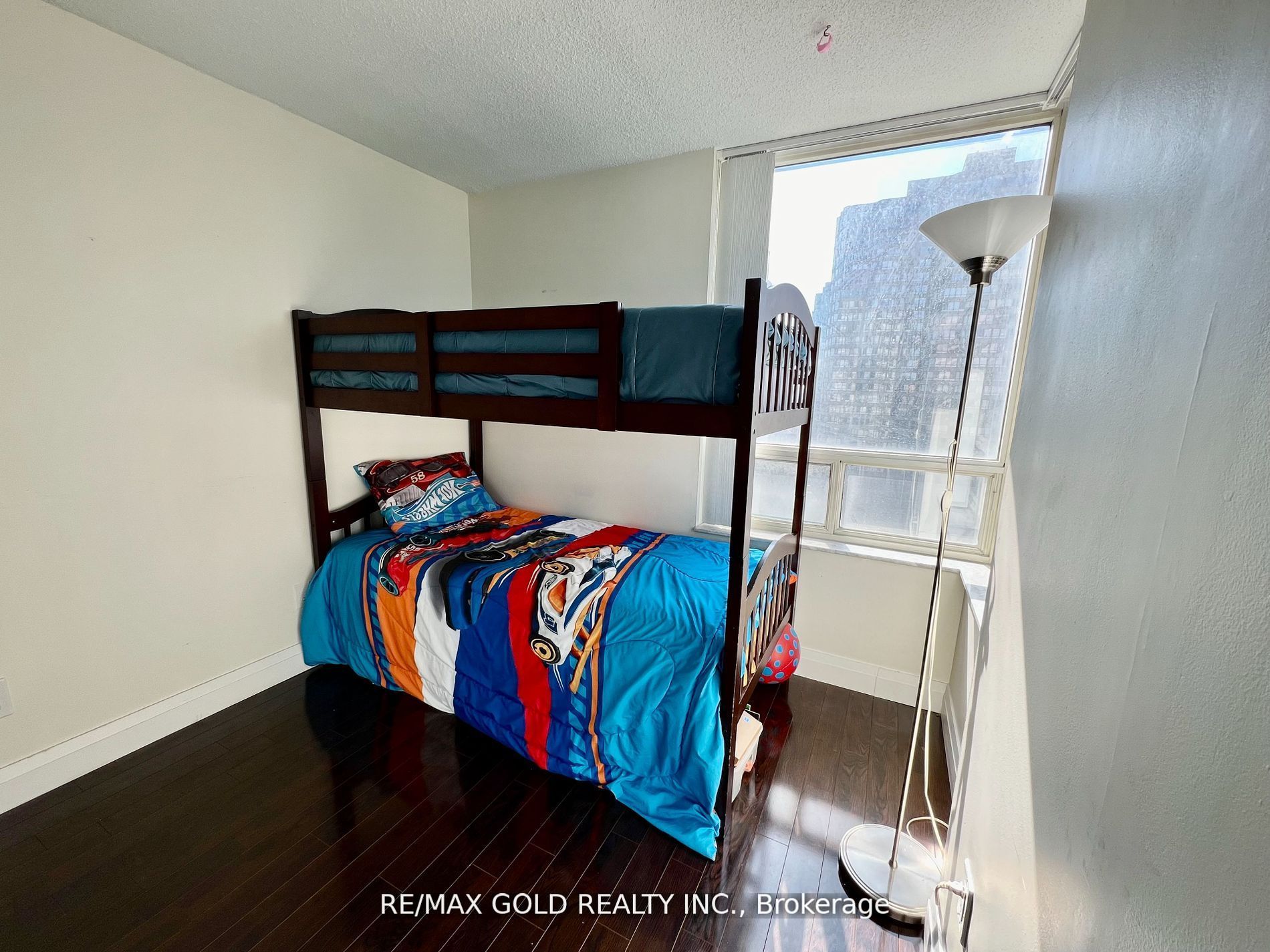 265 Enfield Place #903