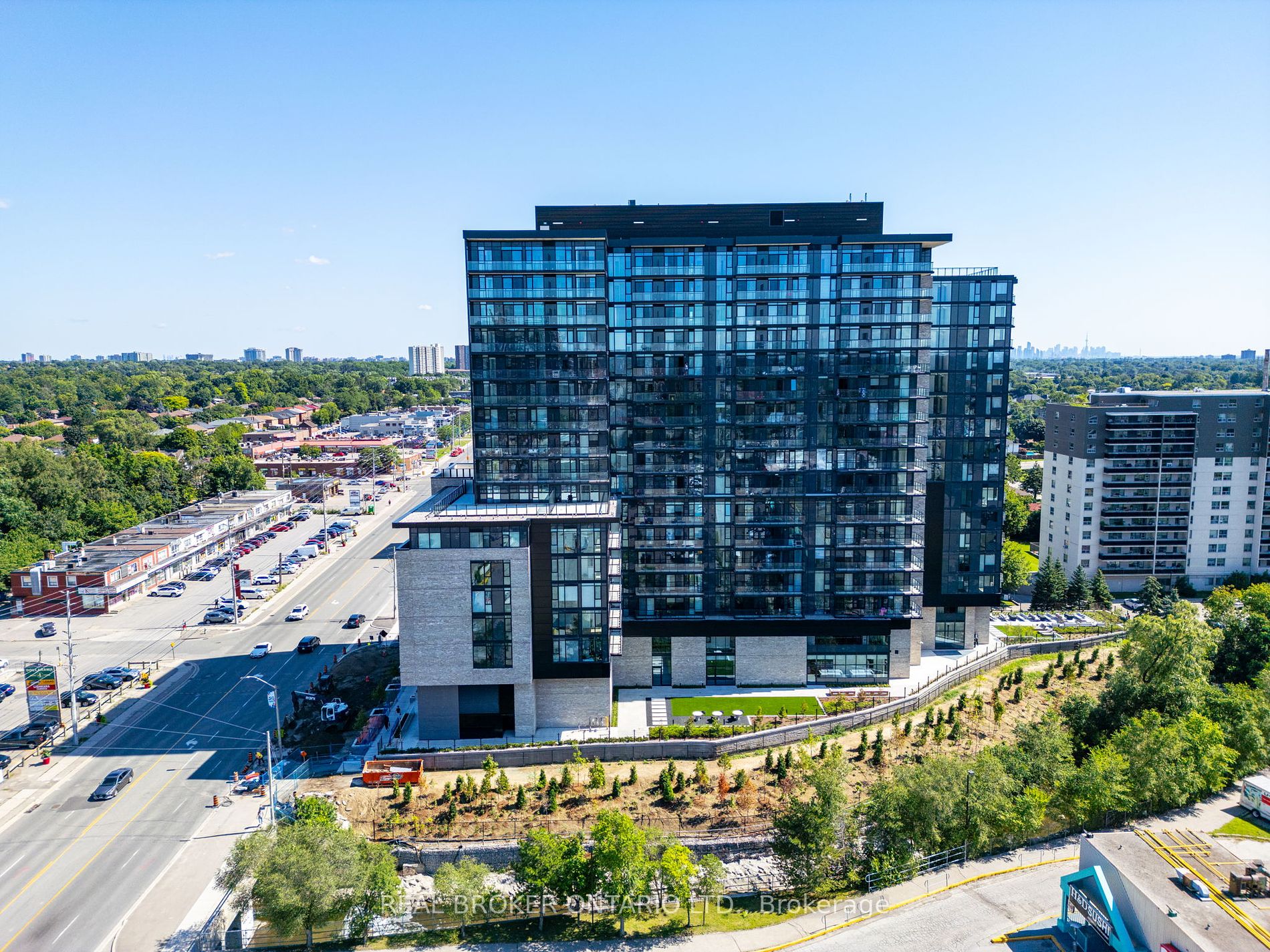 86 Dundas Street E #1602