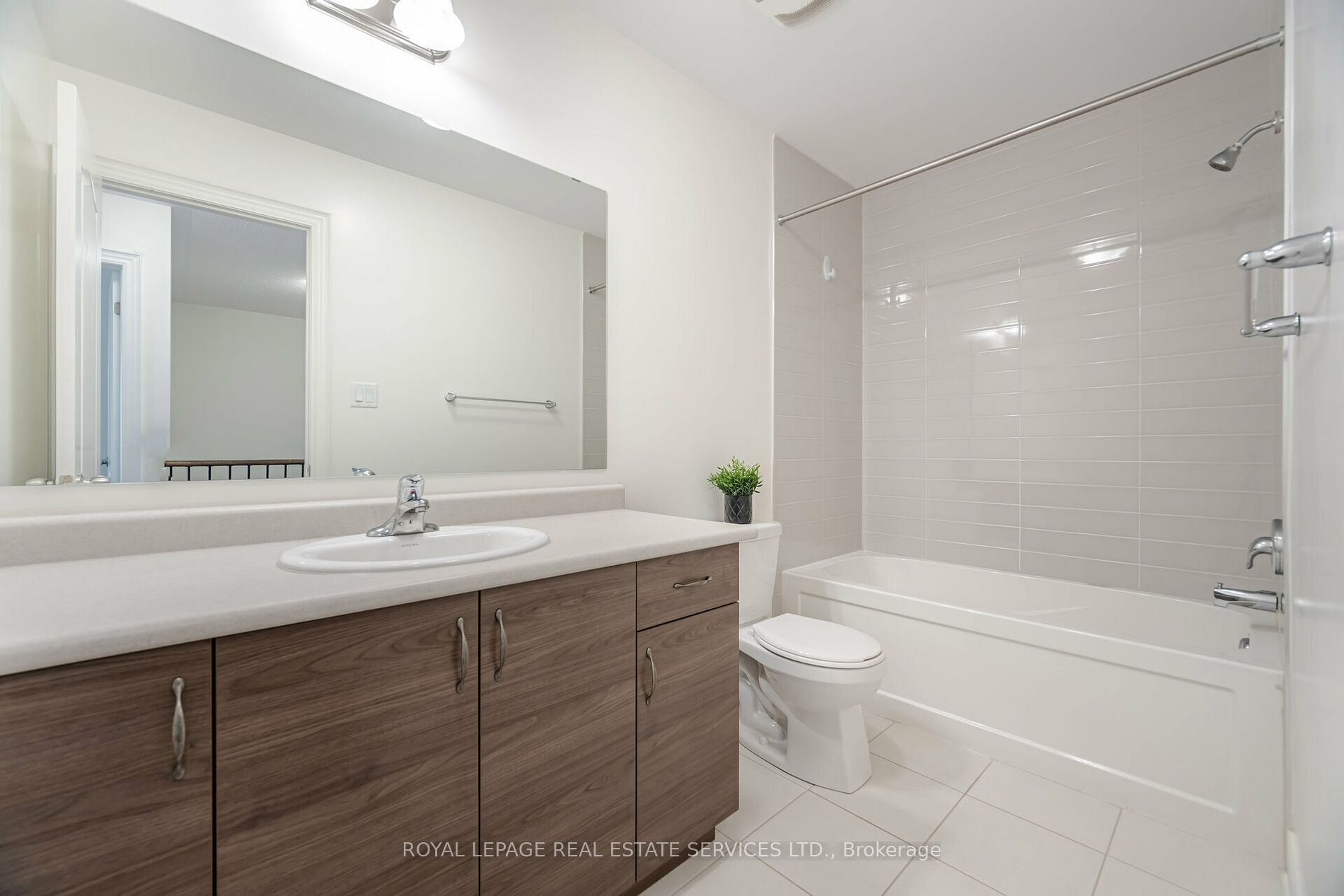 20 Brushwood Dr