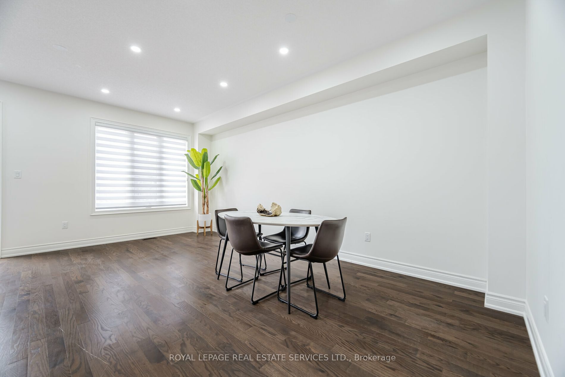 20 Brushwood Drive