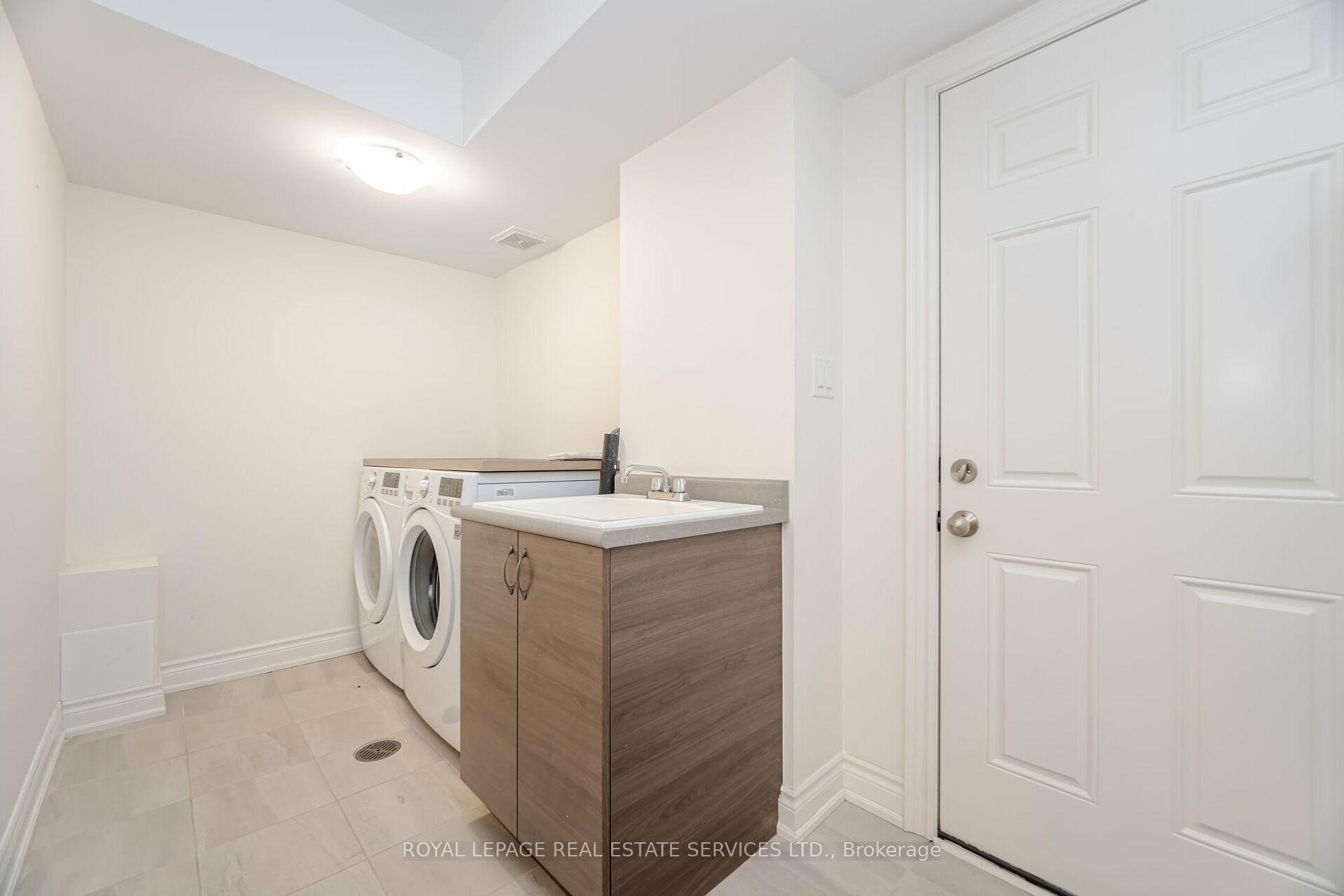 20 Brushwood Drive