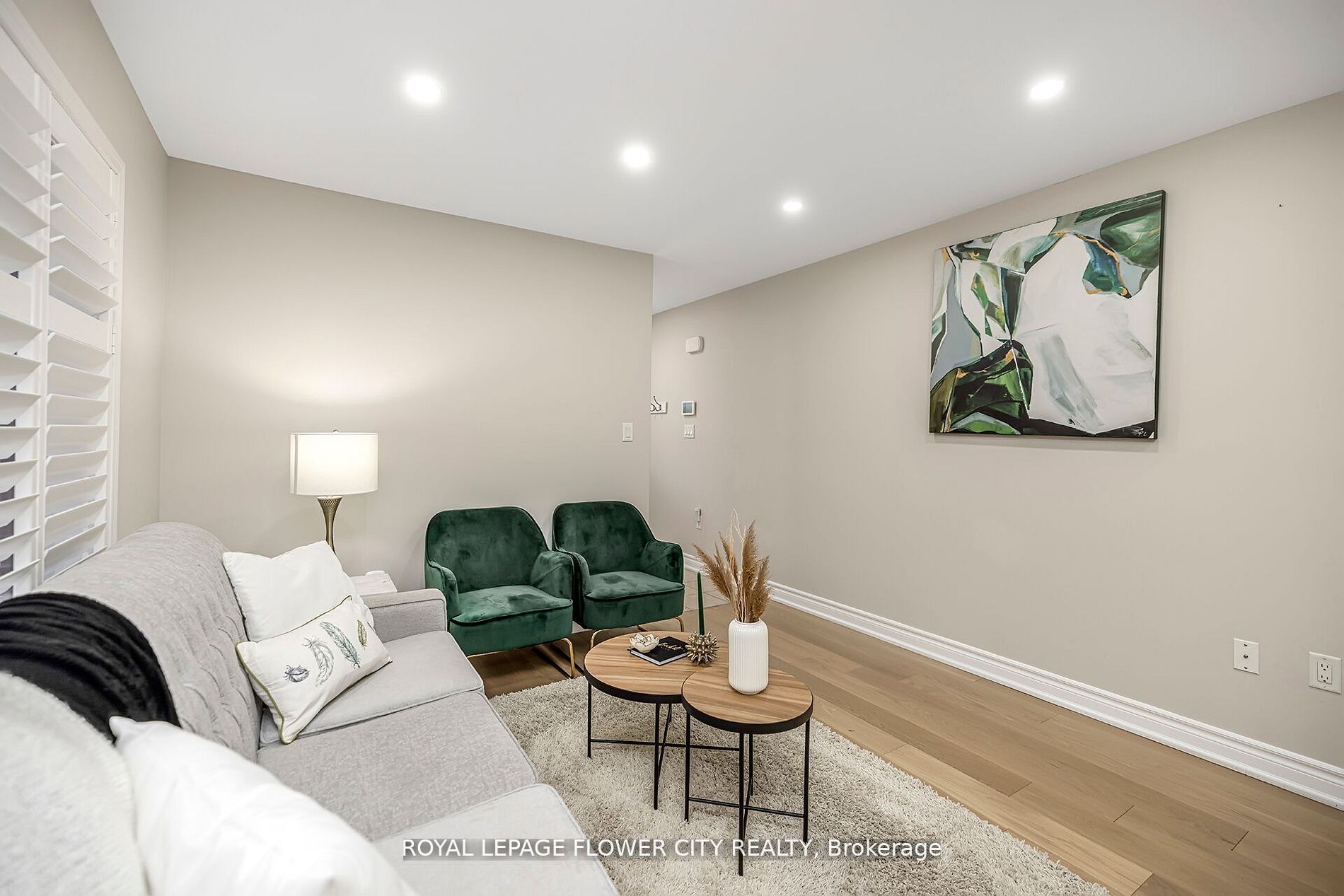 10 Arkwright Dr
