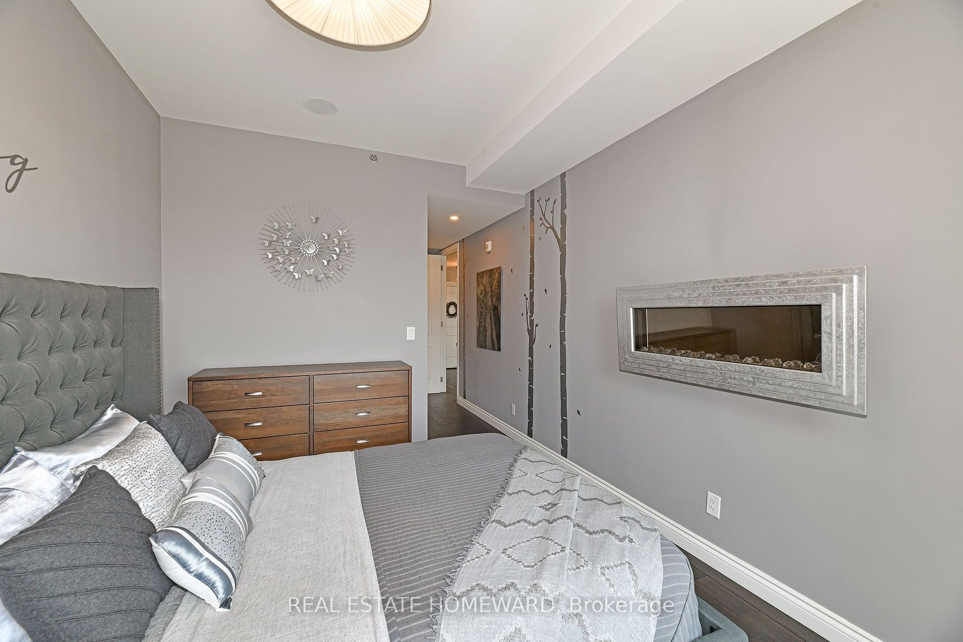 34 Plains Road E #605