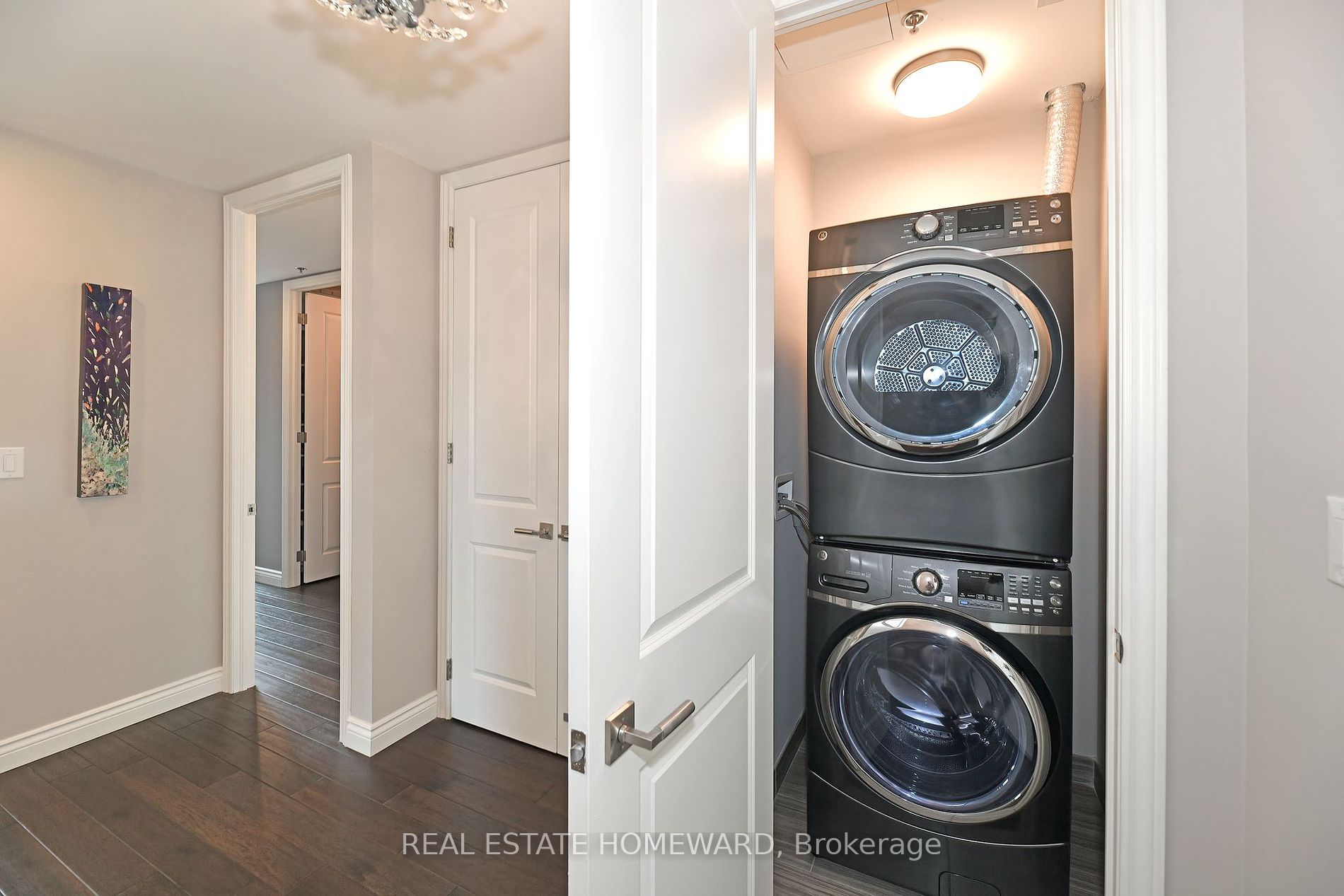 34 Plains Road E #605